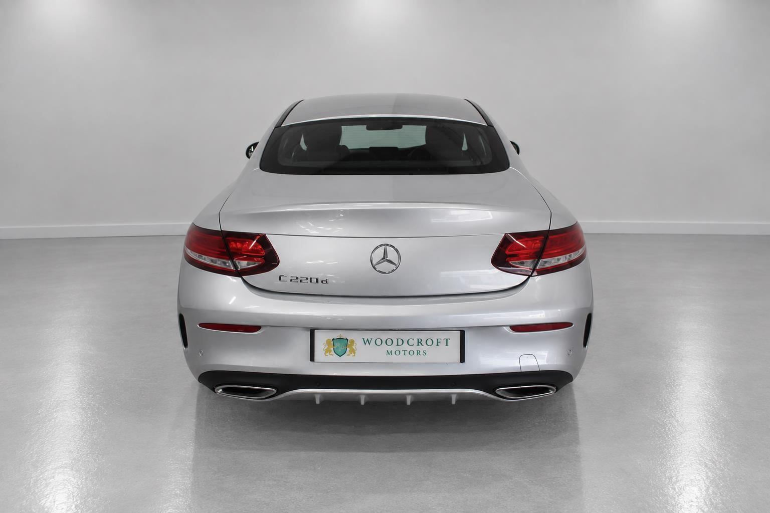 Mercedes-Benz C-Class view 14