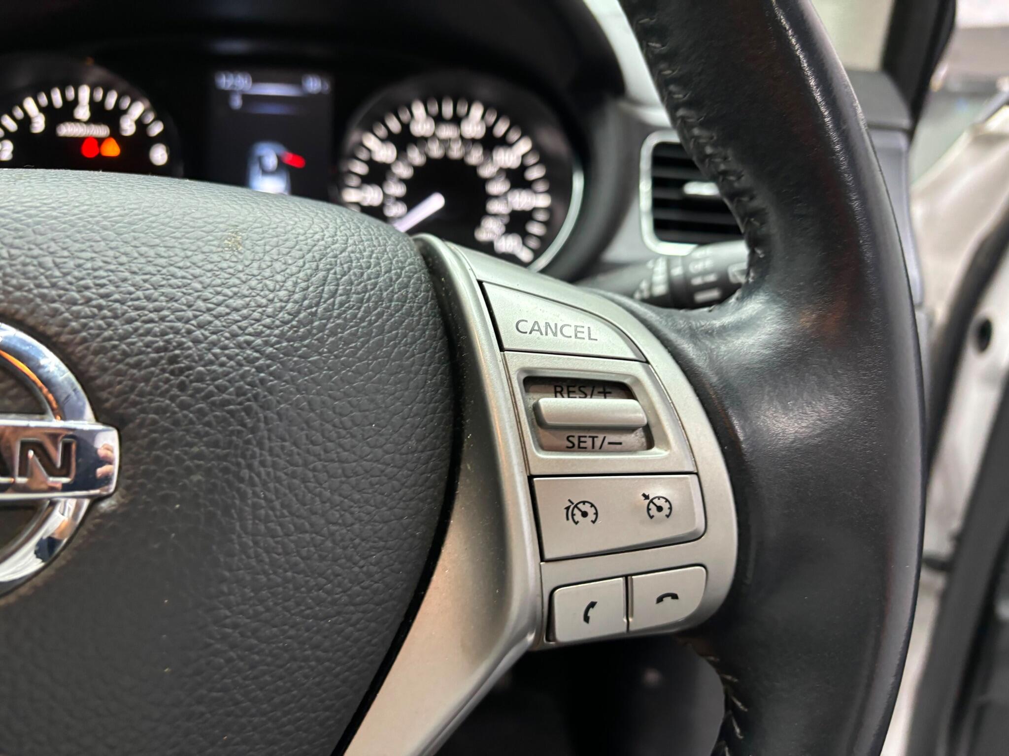 Nissan Pulsar view 11