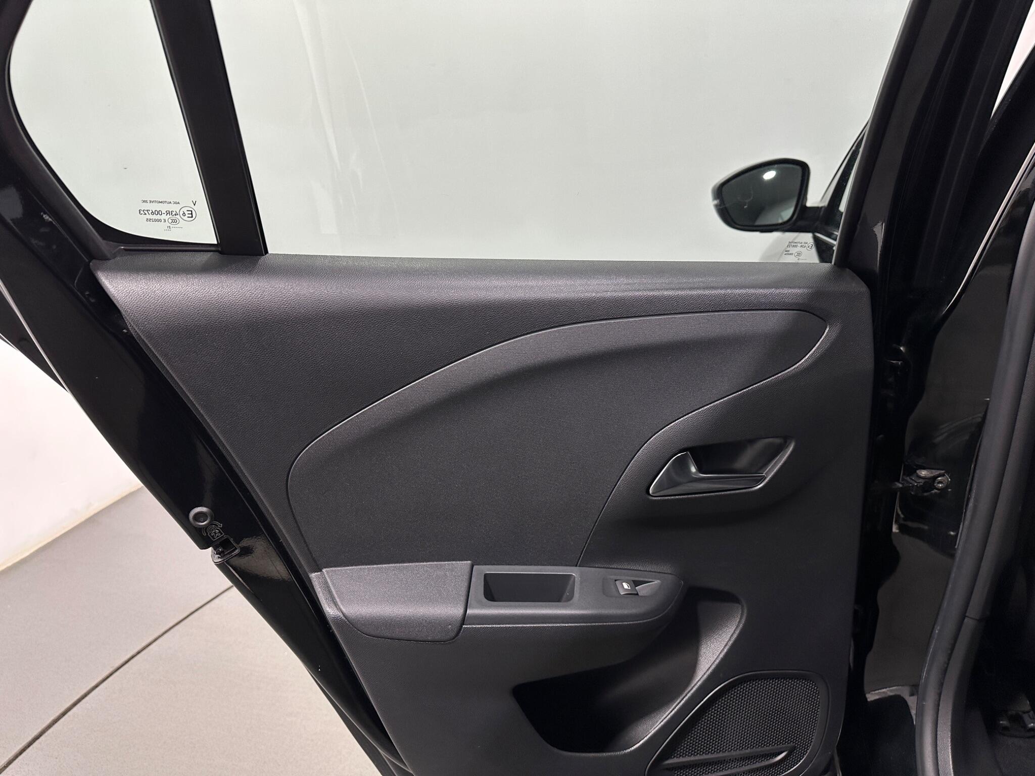 Vauxhall Corsa view 39
