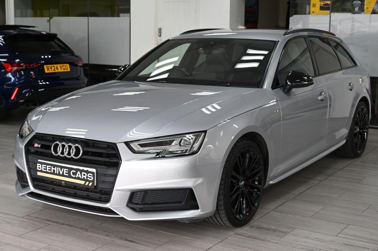 Audi S4 view 5