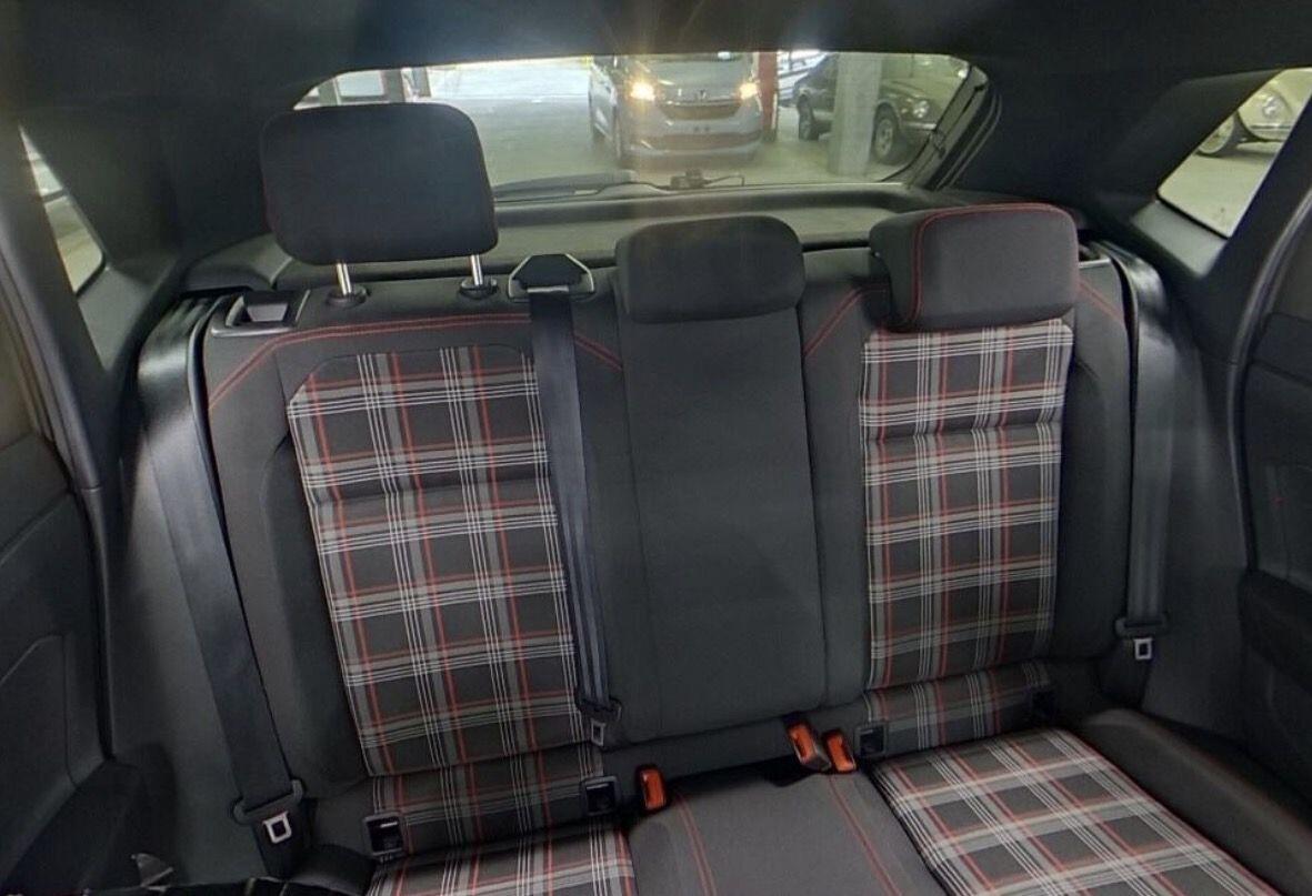 Volkswagen Polo view 6