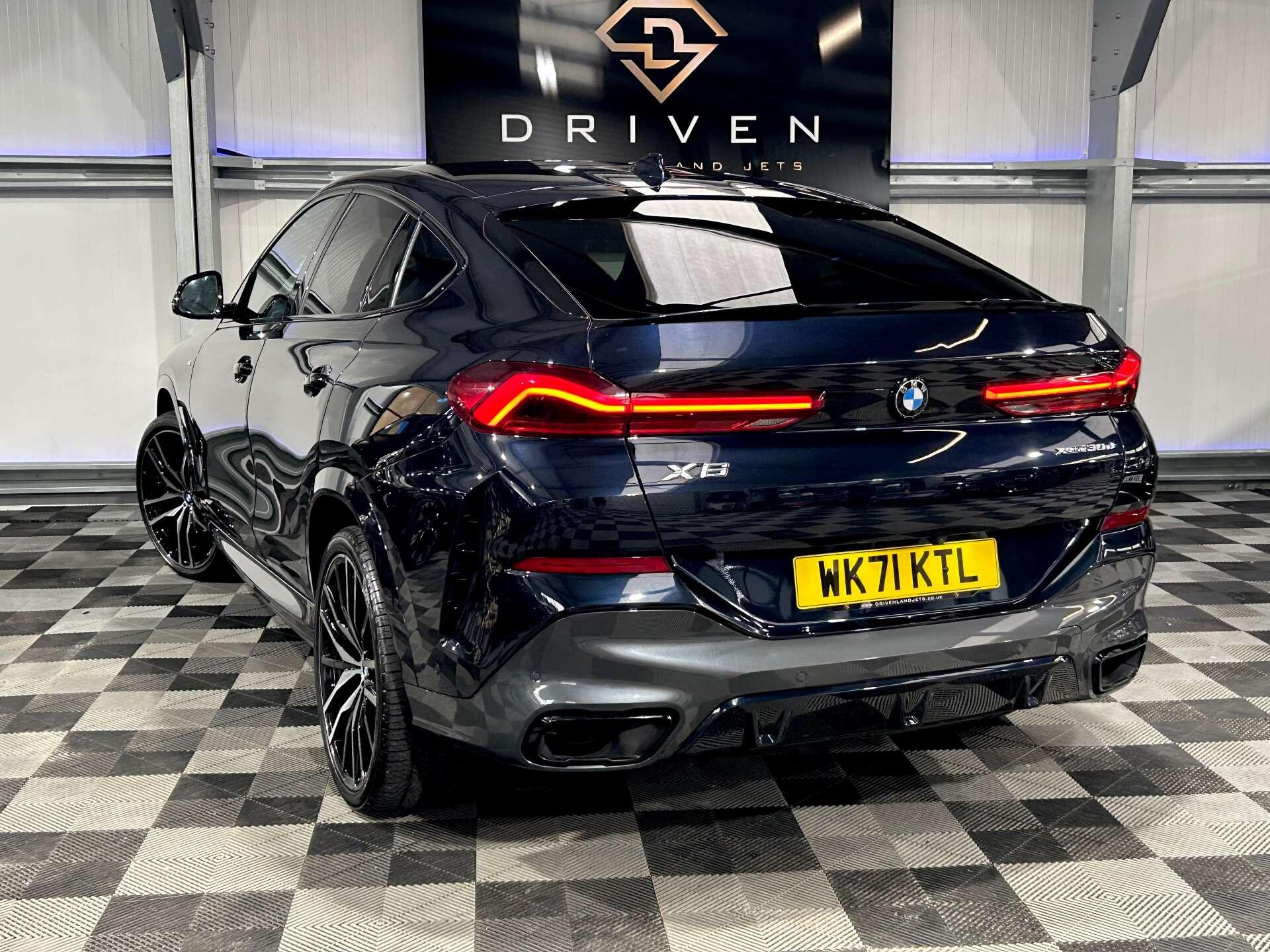 BMW X6 view 15