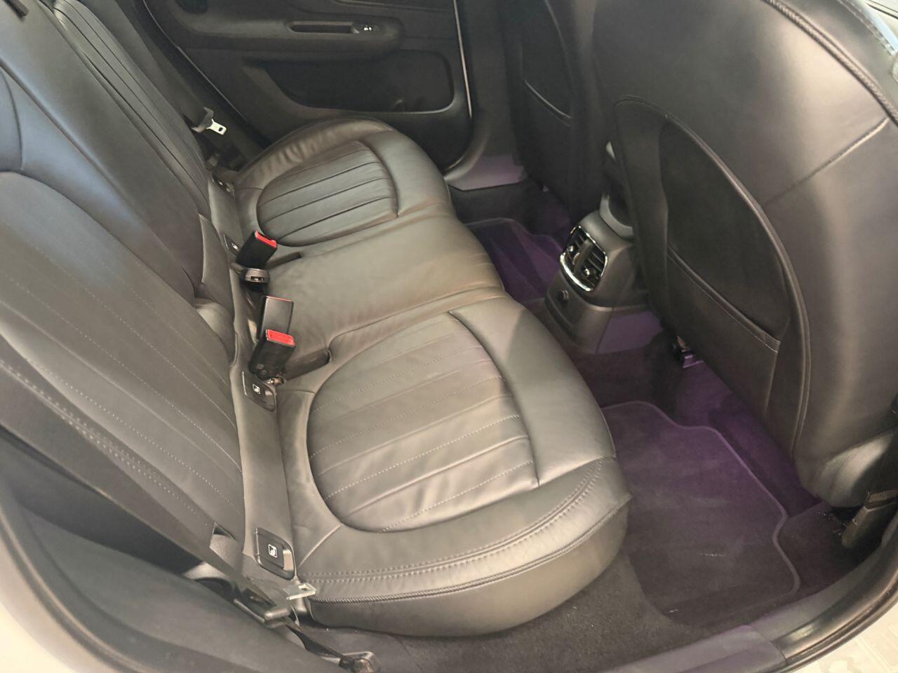Mini Countryman view 22