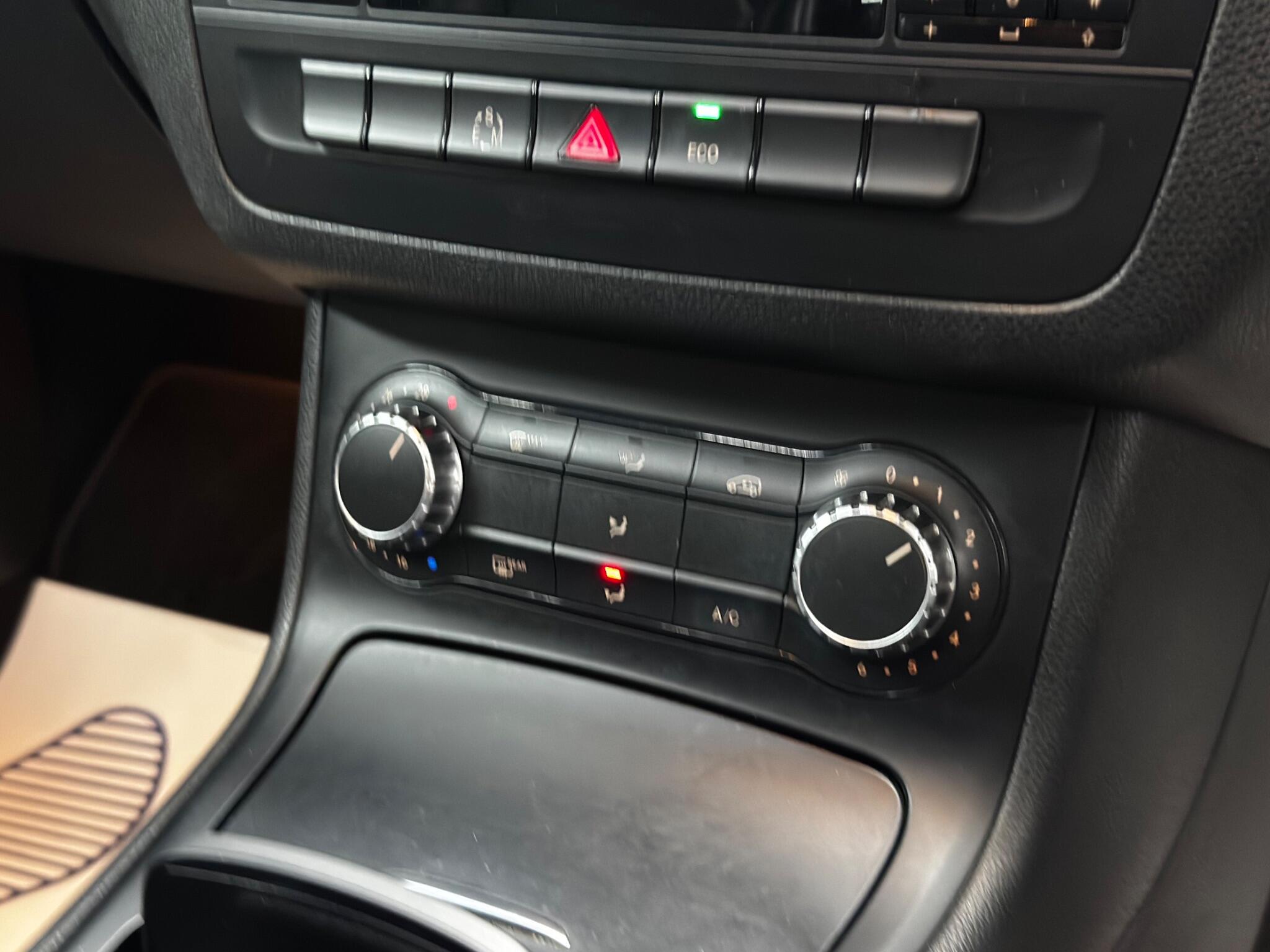Mercedes-Benz B-Class view 24