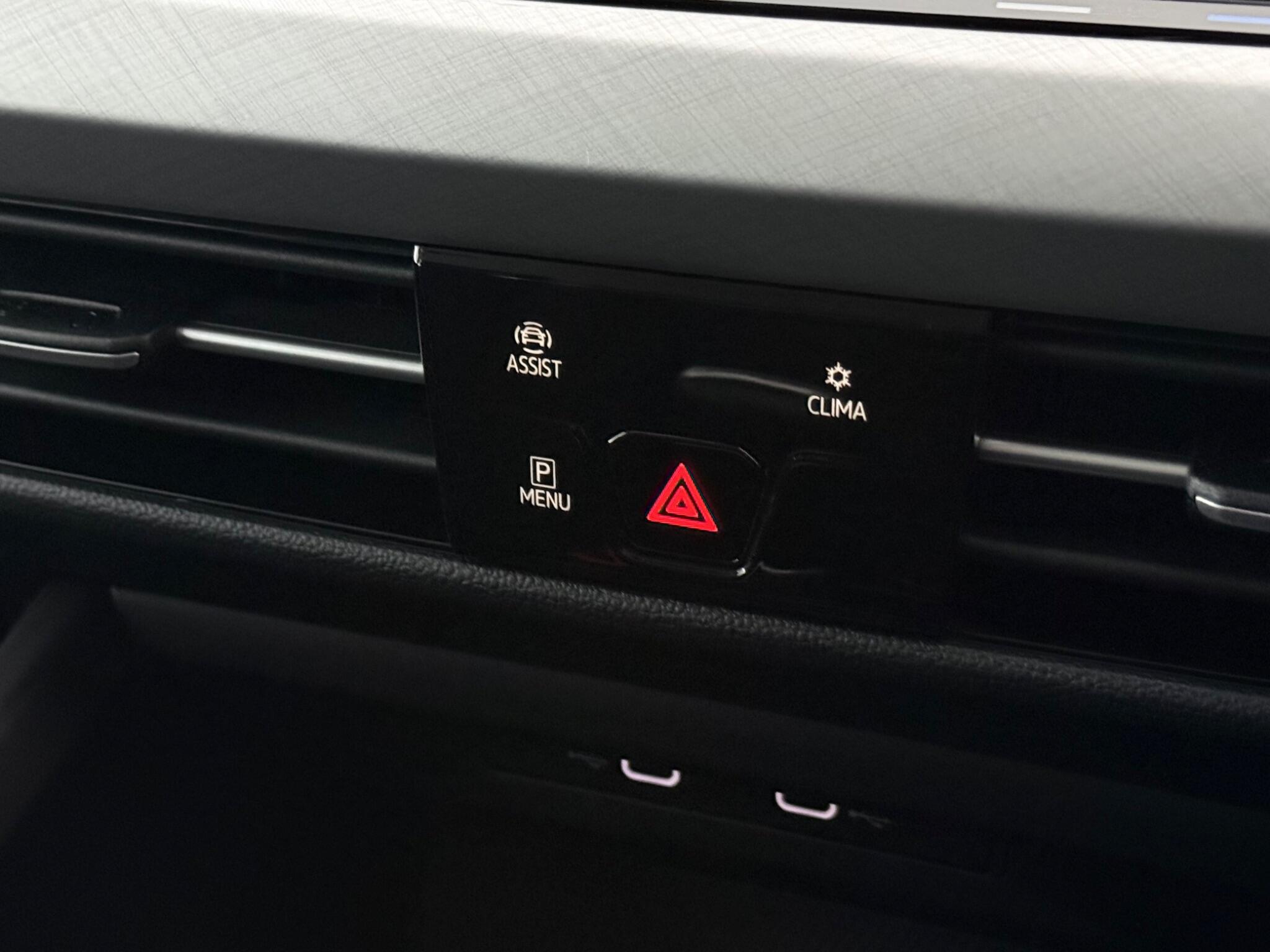 Volkswagen Golf view 20