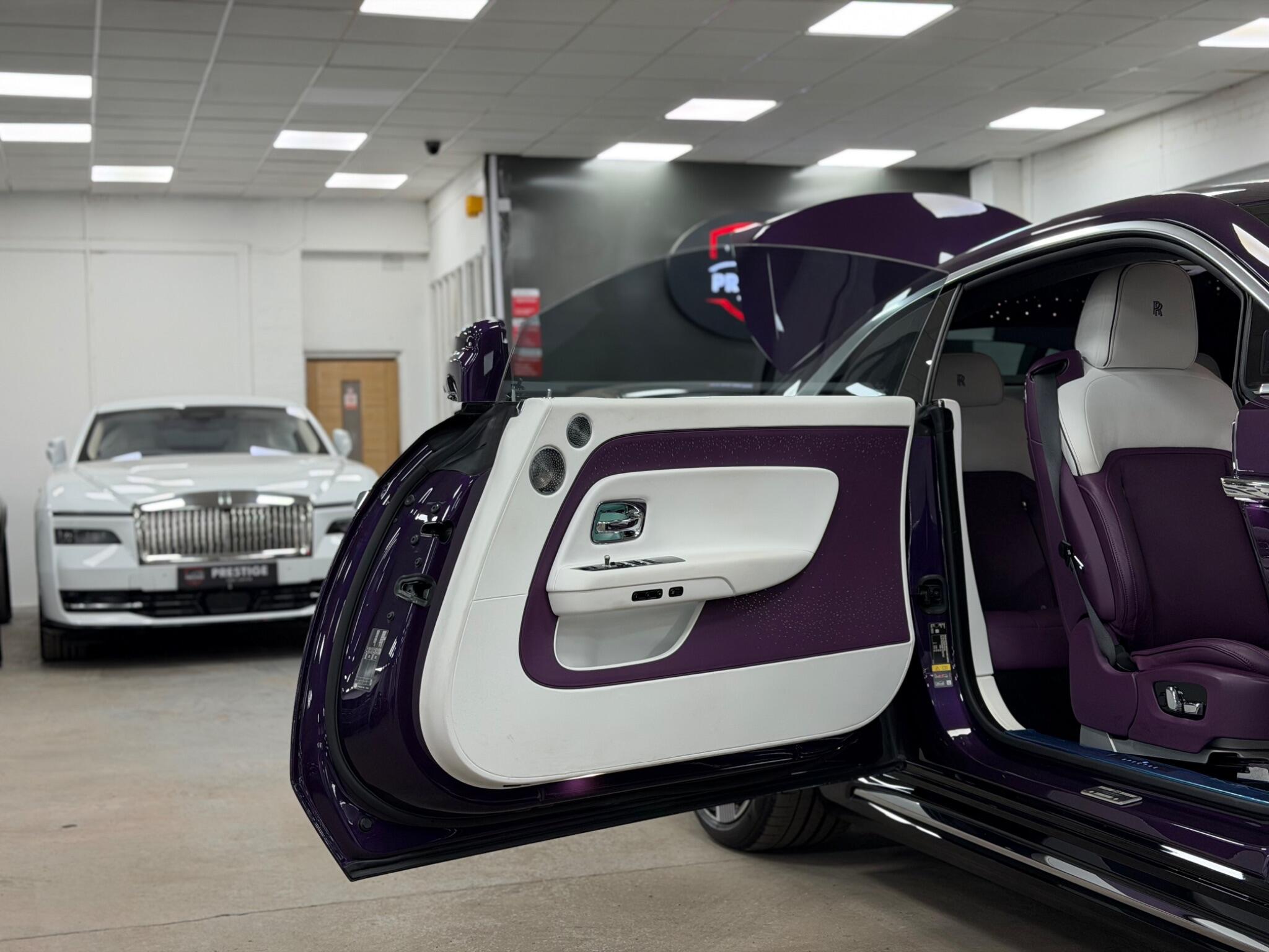Rolls-Royce Spectre view 84