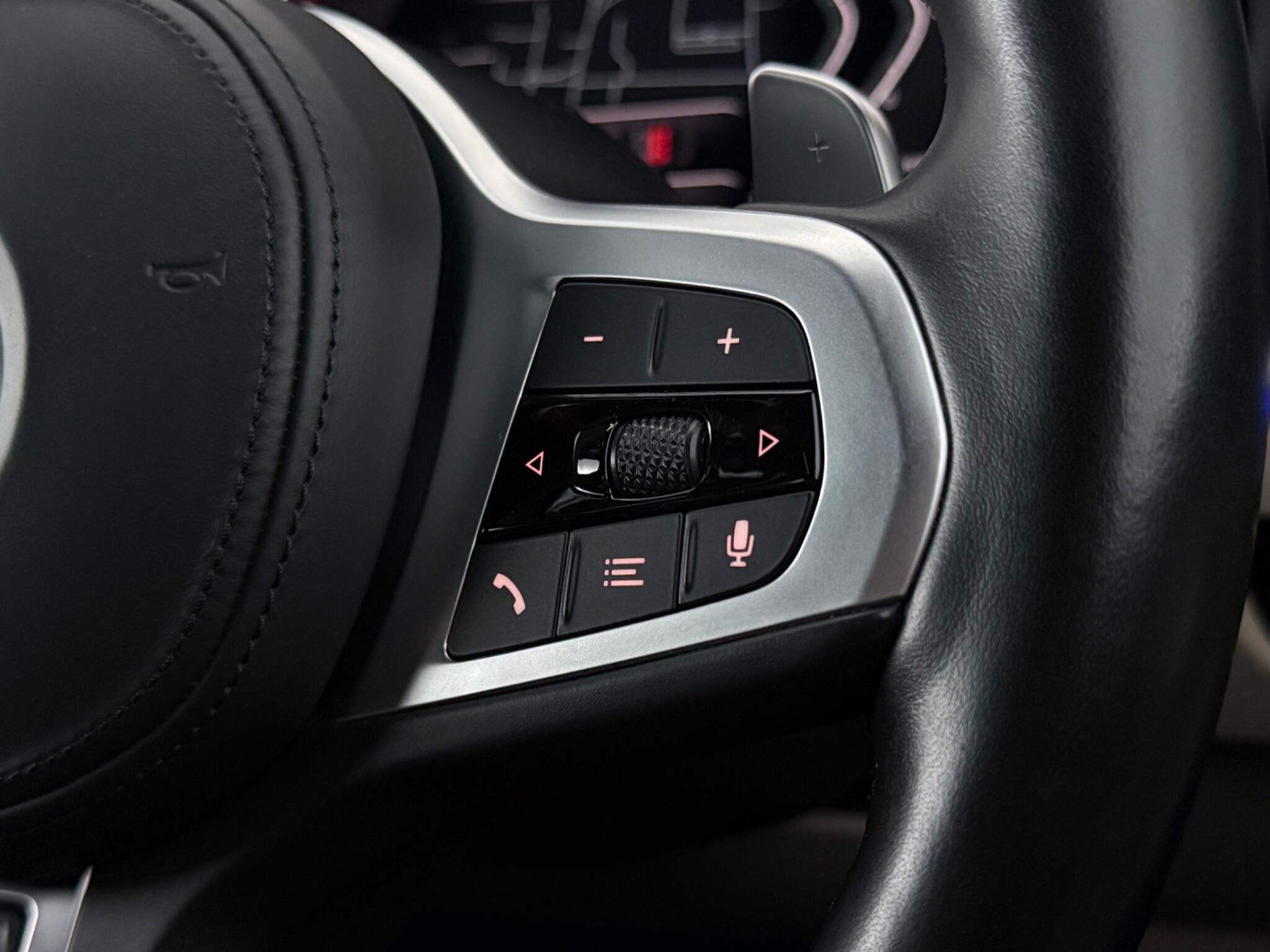 BMW 3 Series view 16