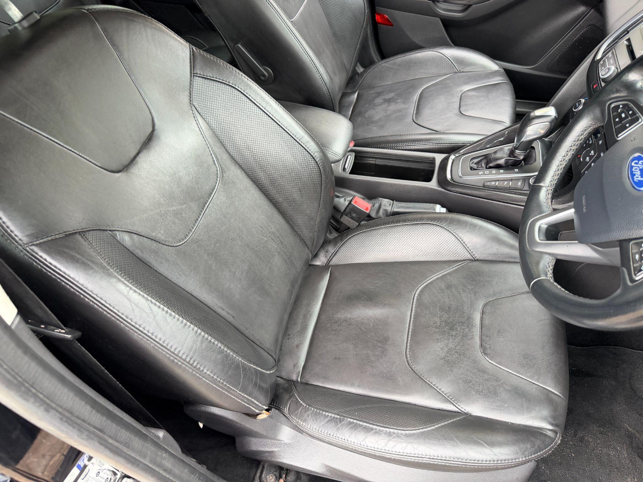 Ford Focus view 30