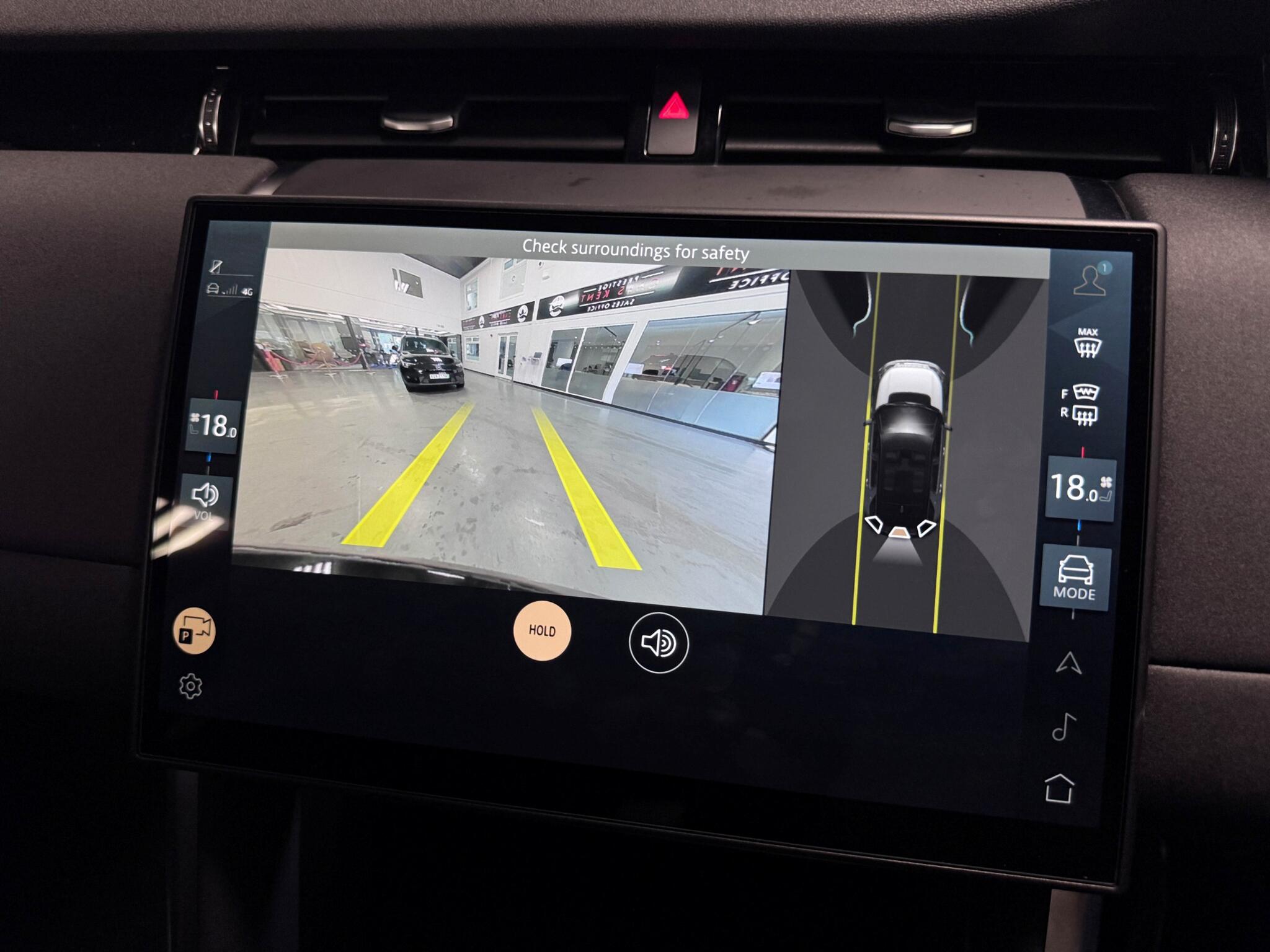 Land Rover Discovery Sport view 12