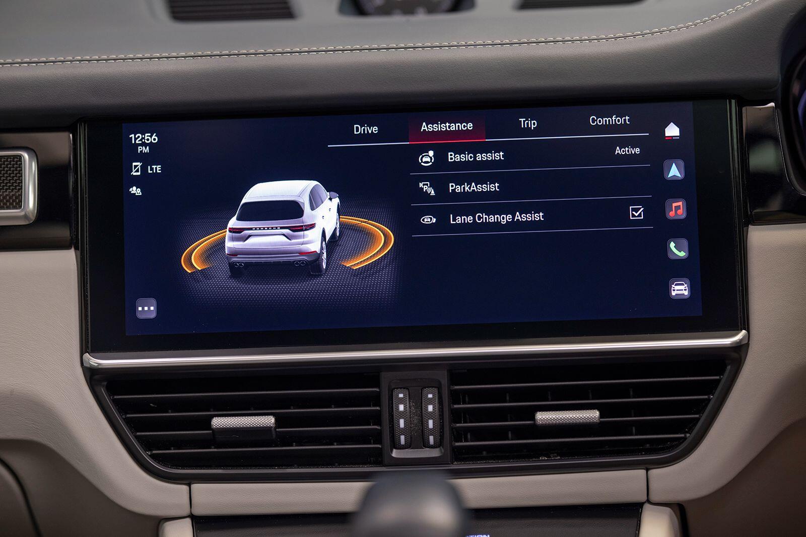 Porsche Cayenne view 47