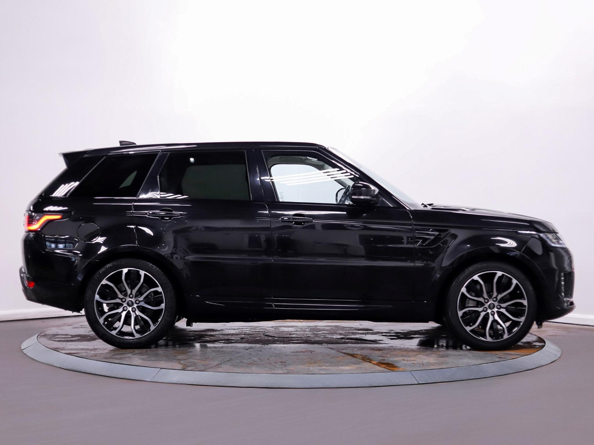 Land Rover Range Rover Sport view 8