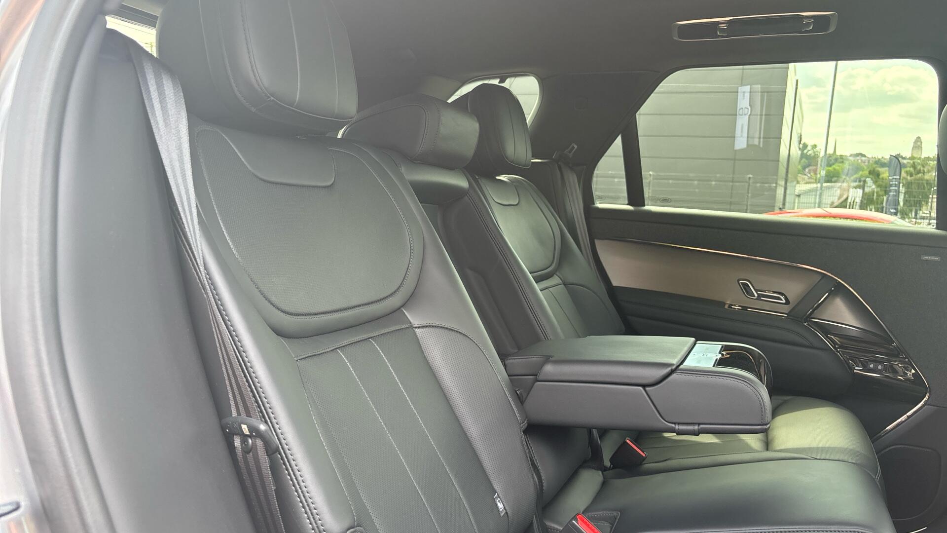 Land Rover Range Rover Sport view 33