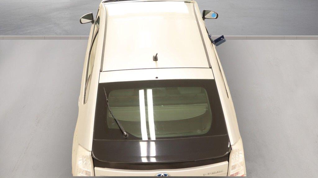 Toyota Prius view 8