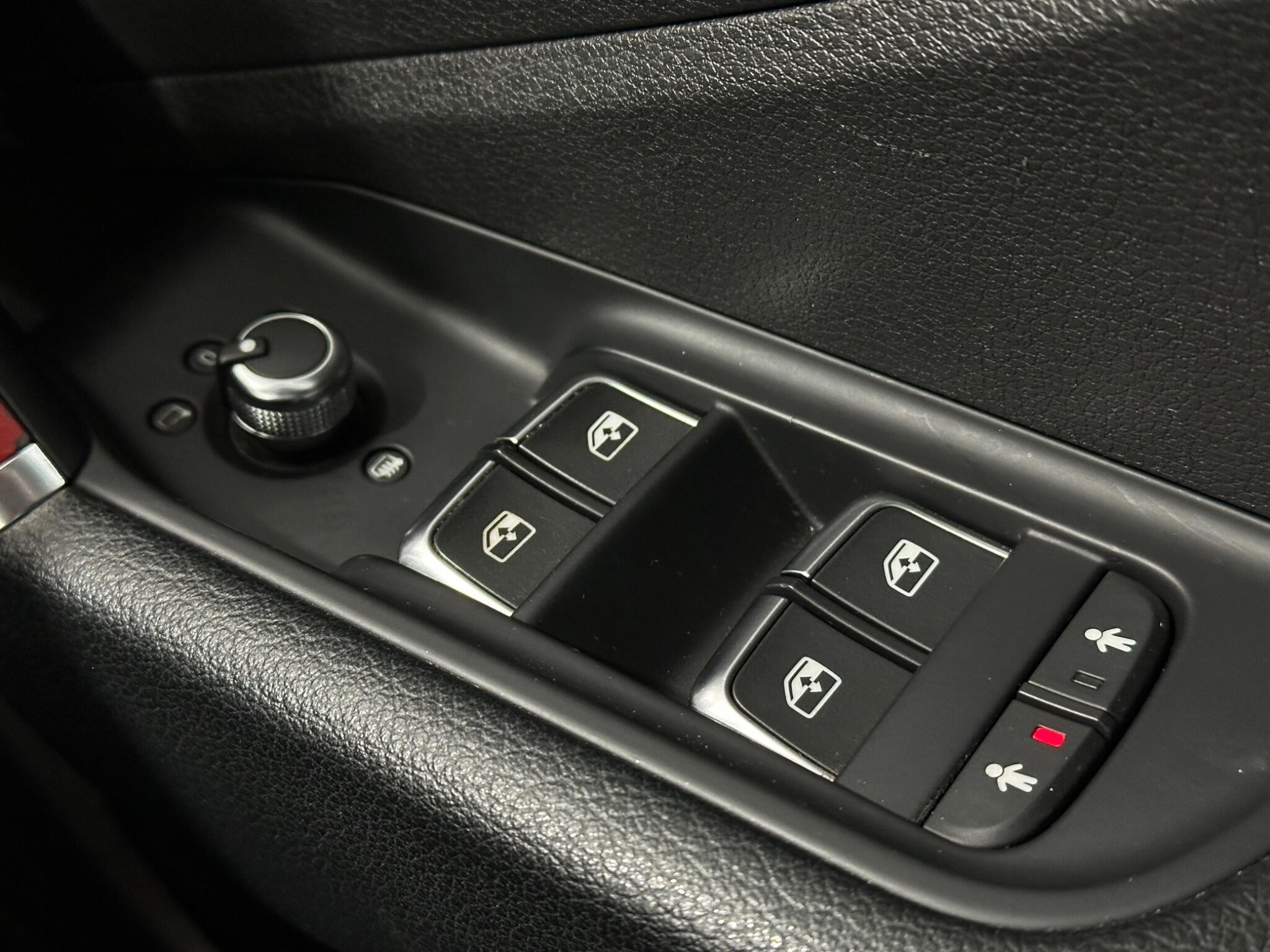 Audi Q2 view 19