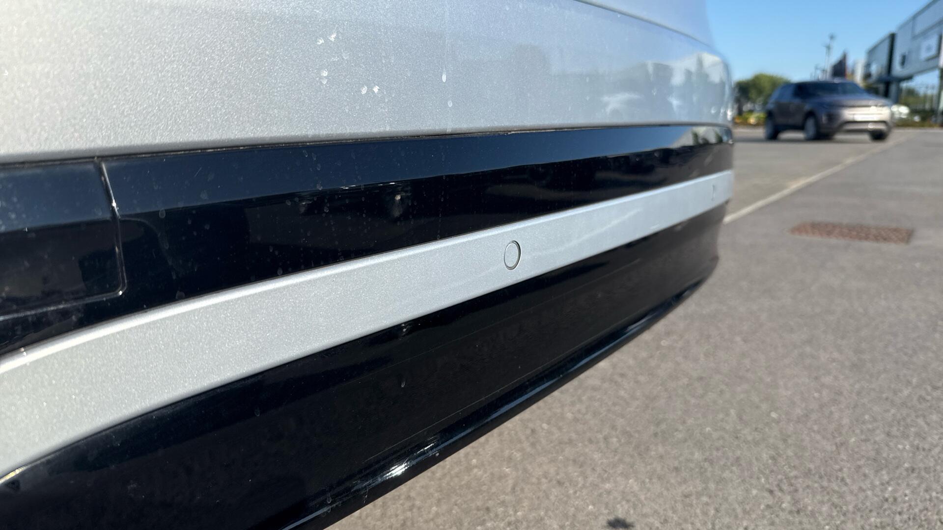 Jaguar F-Pace view 32