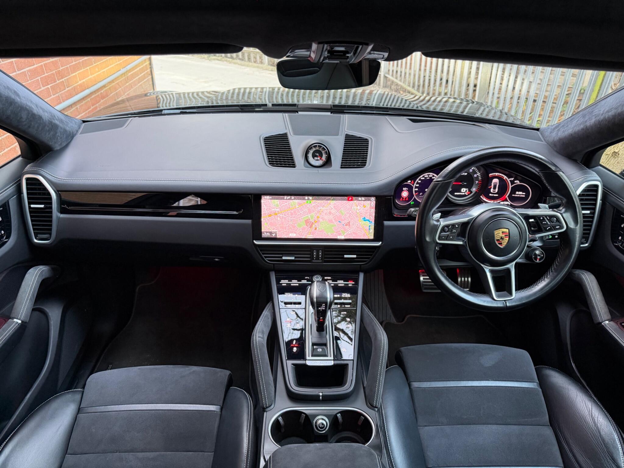 Porsche Cayenne view 23