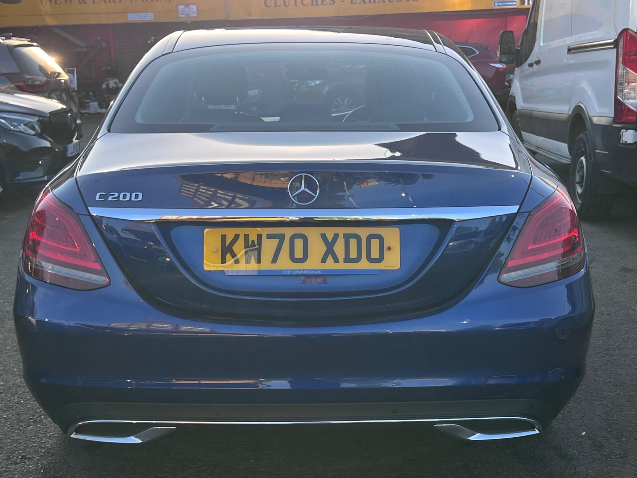 Mercedes-Benz C Class view 12