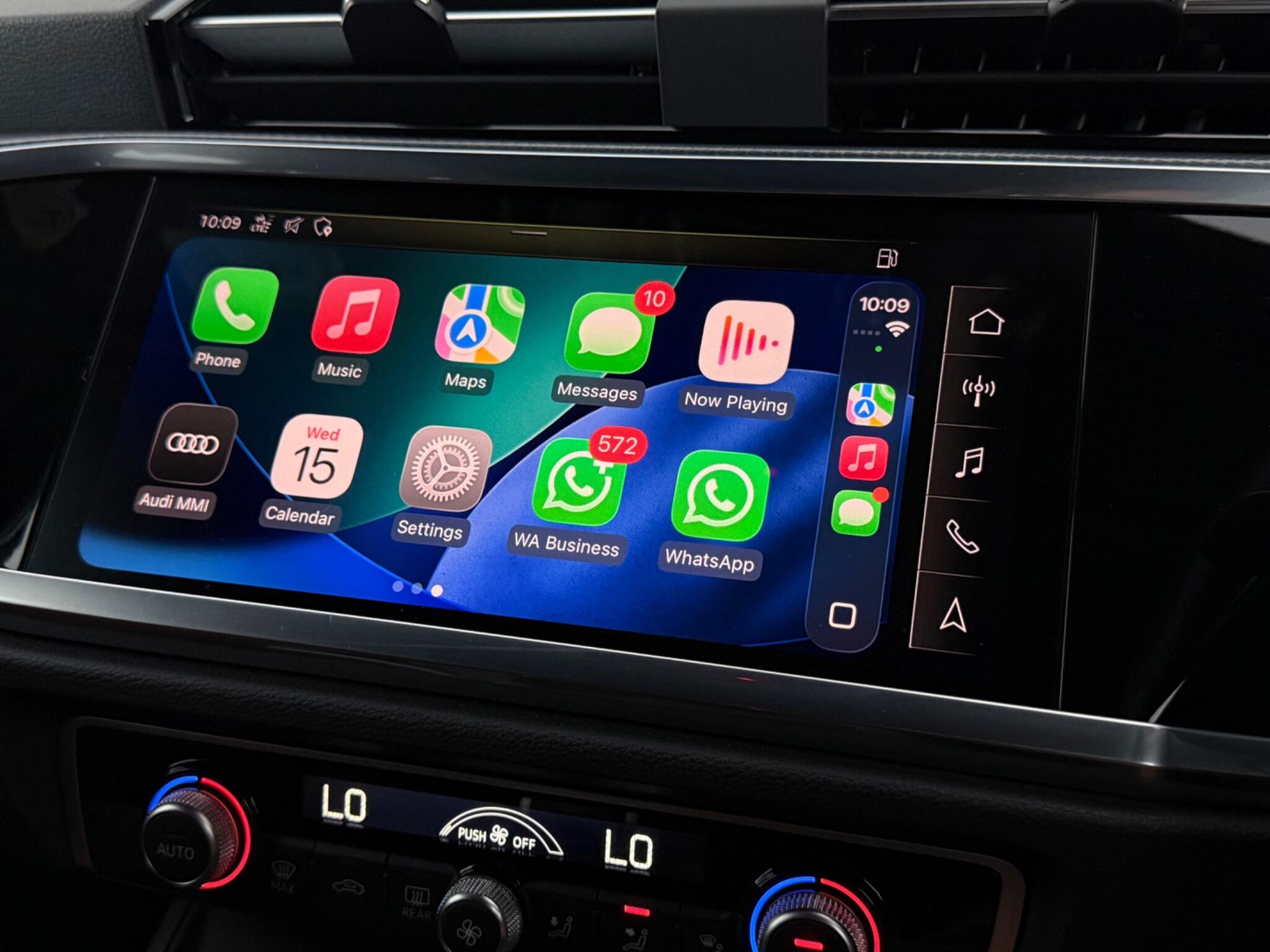 Audi Q3 view 25