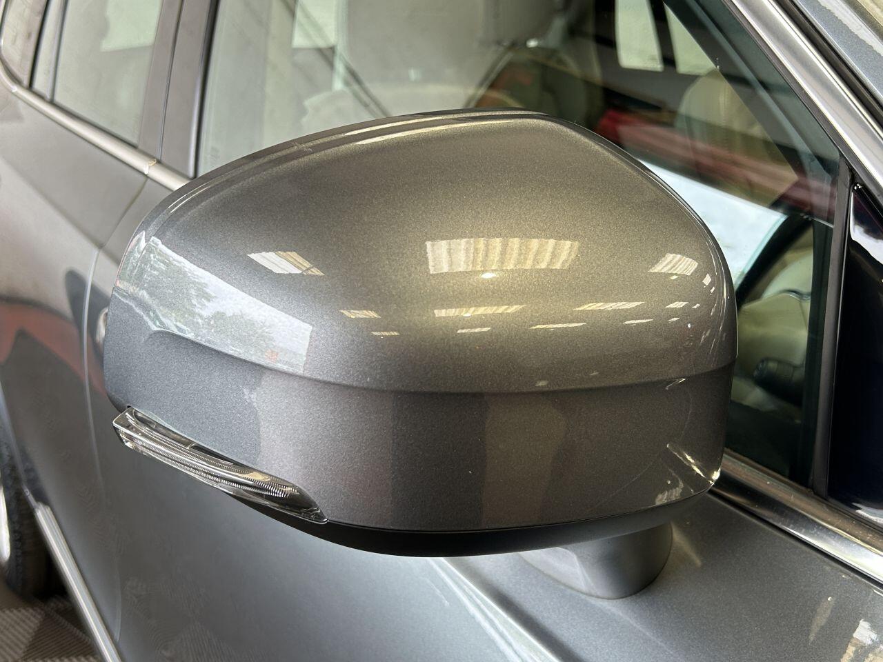 Volvo XC90 view 20