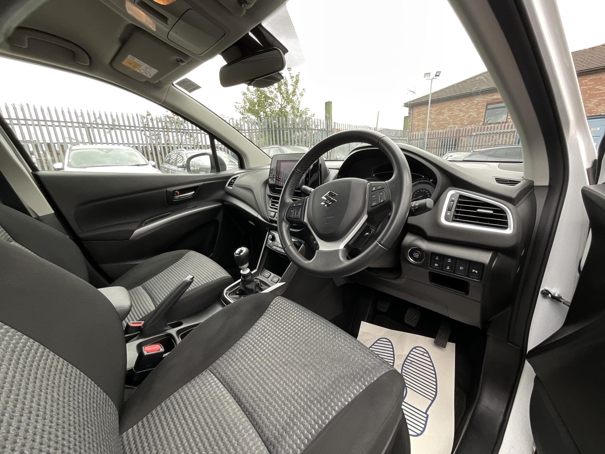 Suzuki S-Cross view 7