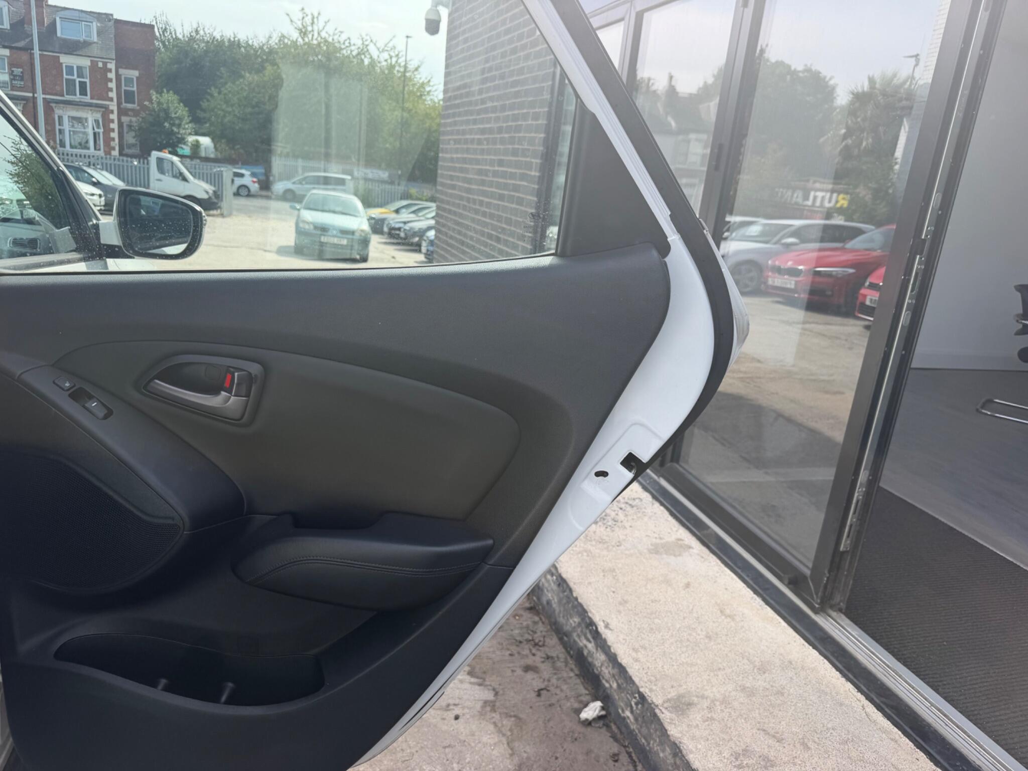Hyundai ix35 view 19