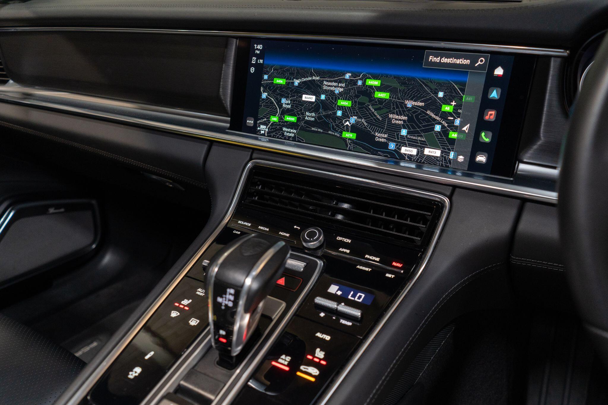 Porsche Panamera view 21