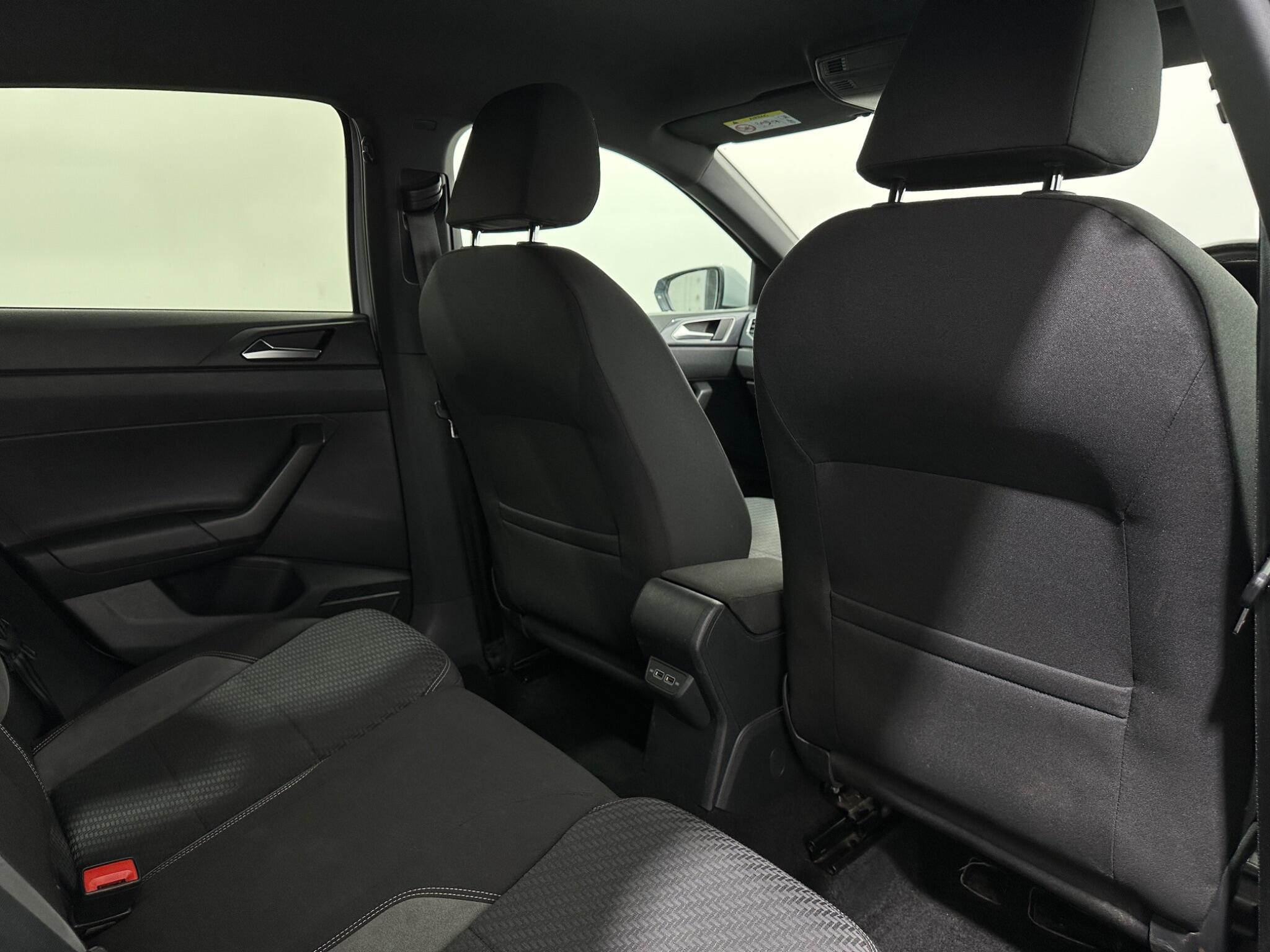 Volkswagen Polo view 40