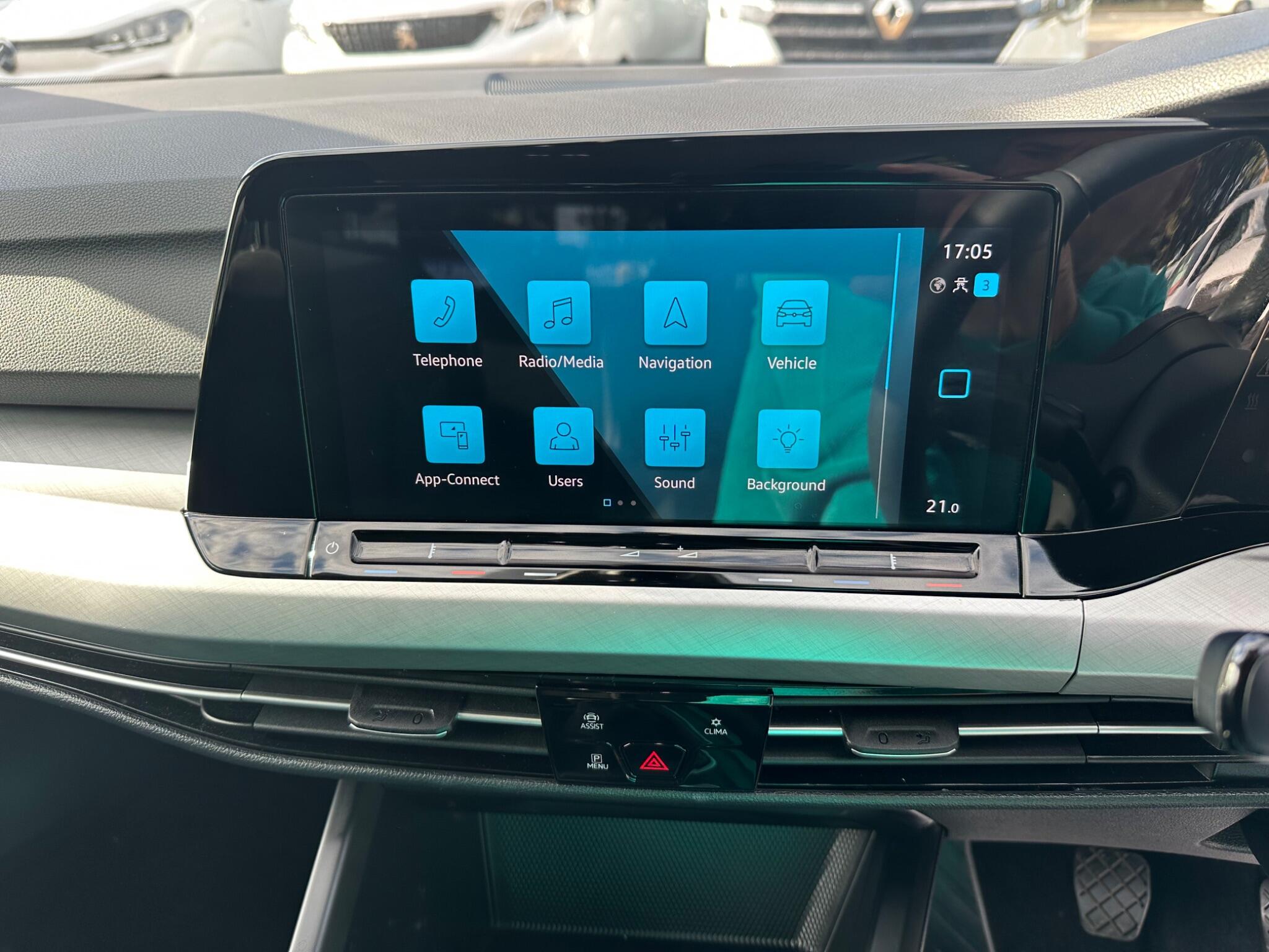 Volkswagen Golf view 13