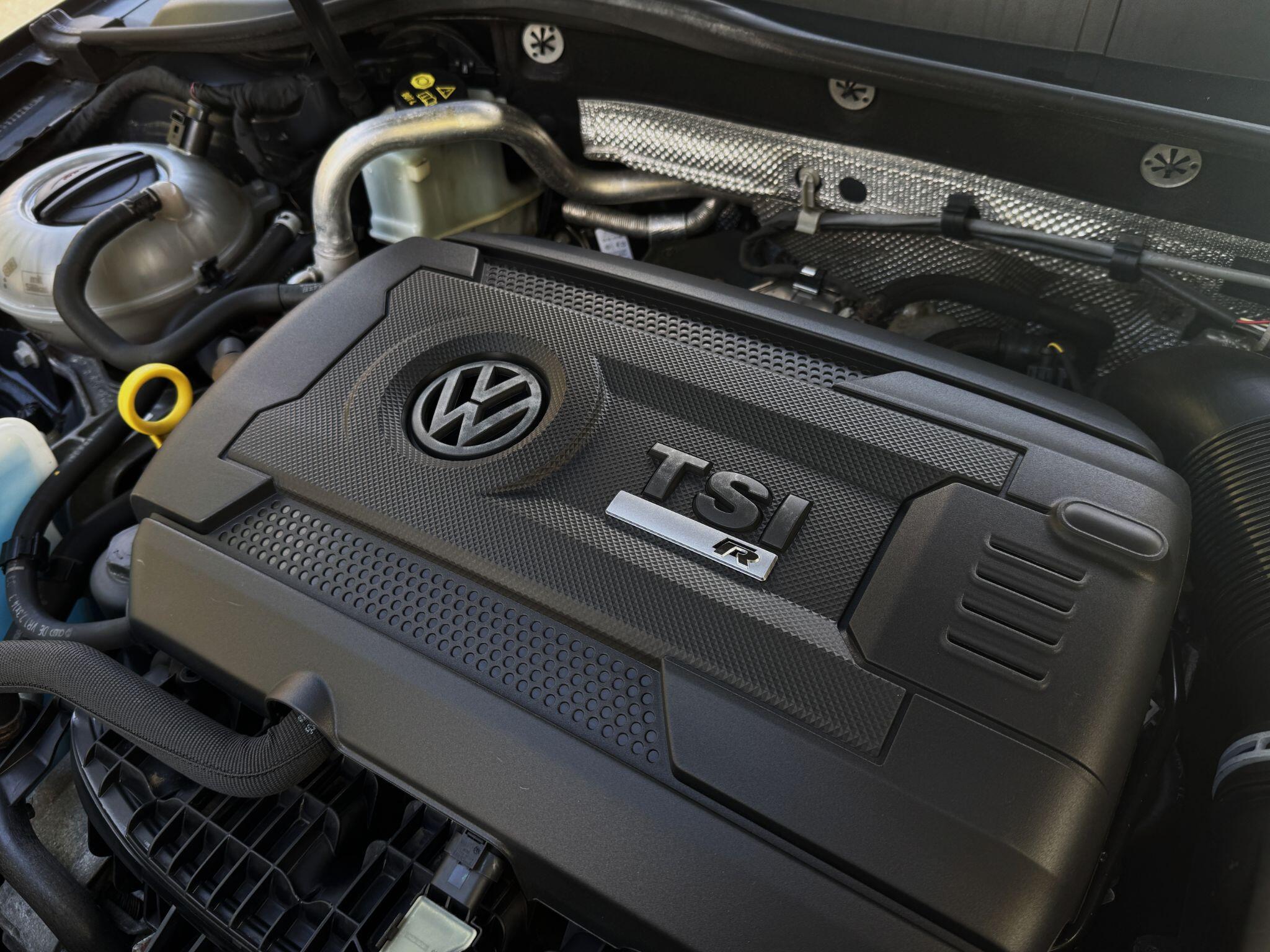 Volkswagen Golf view 21