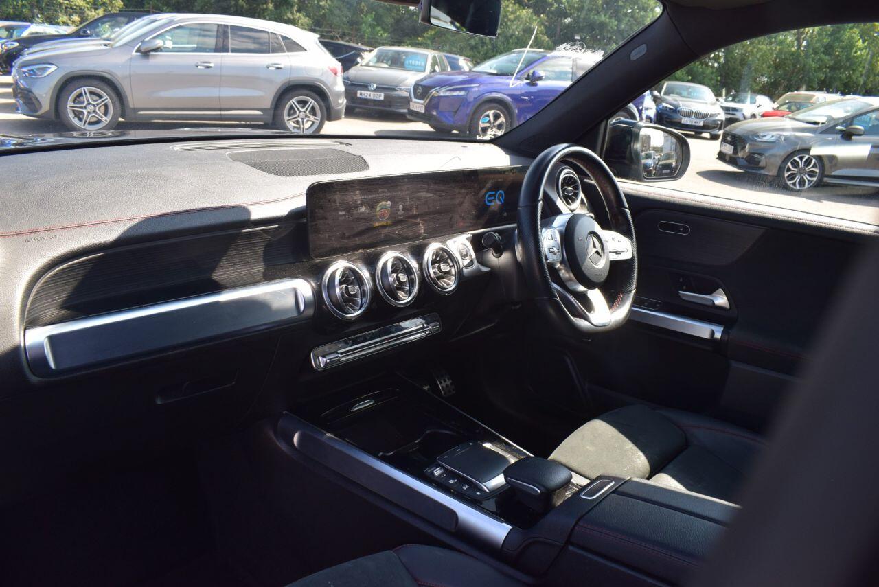 Mercedes-Benz 300 view 17