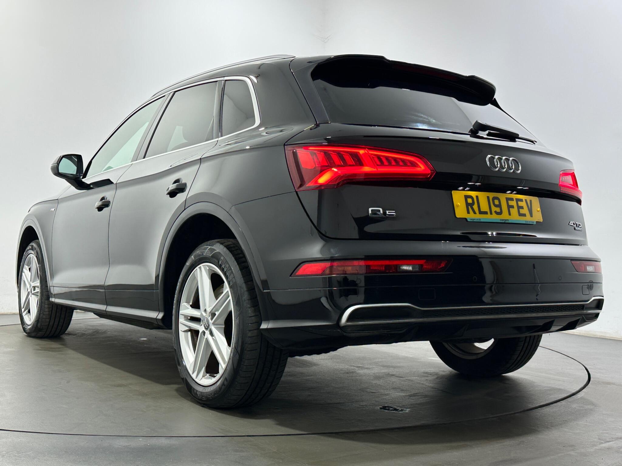 Audi Q5 view 48