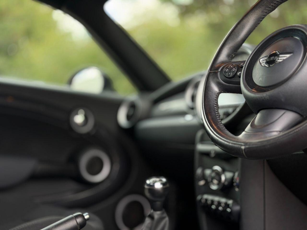 Mini Cooper view 81