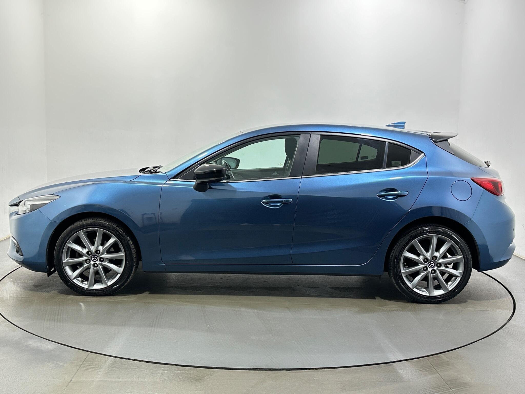 Mazda Mazda3 view 5