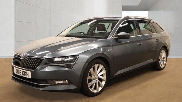 Skoda Superb main image