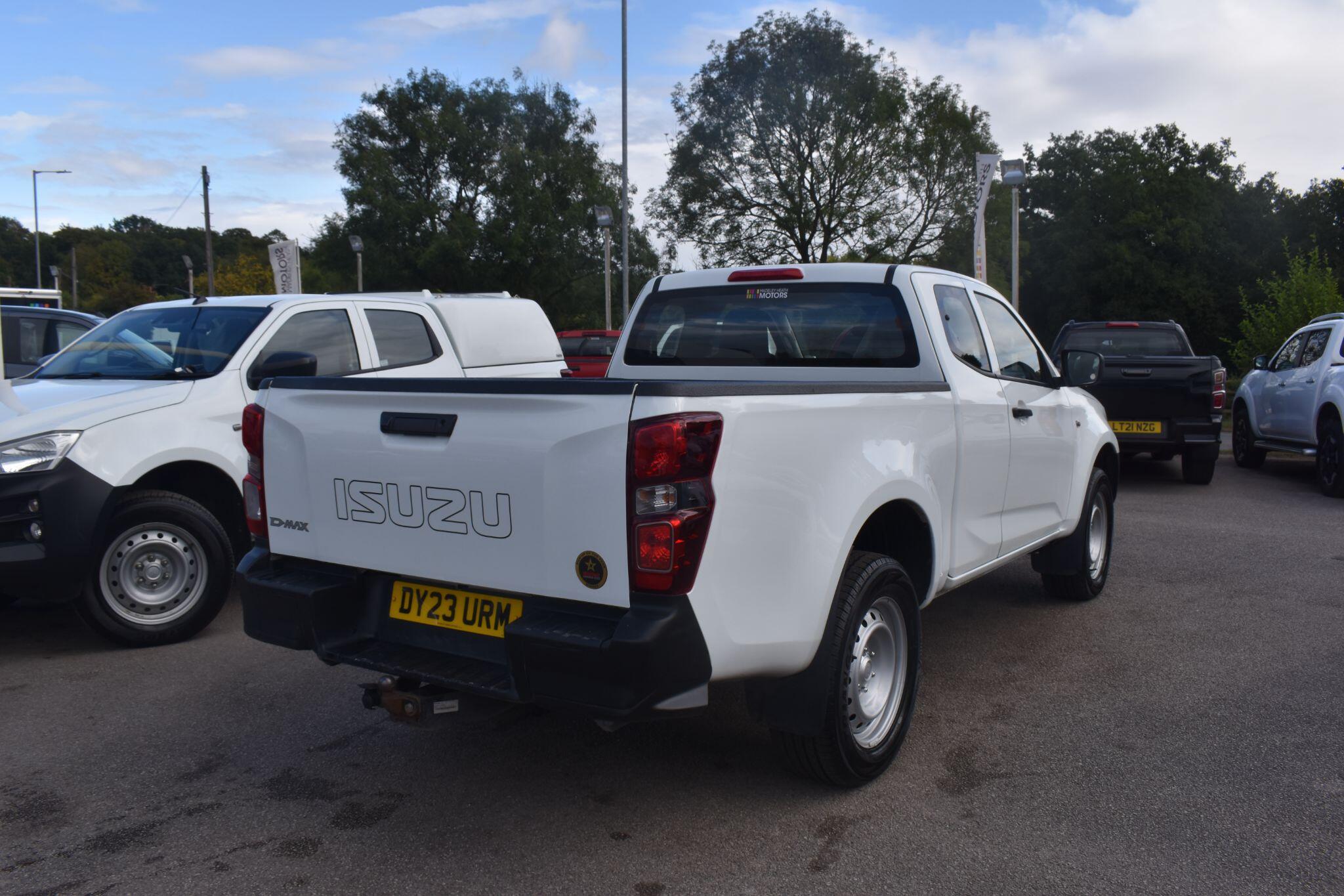 D-Max - 1.9 TD Utility 4WD Euro 6 (s/s) 2dr - Image 10