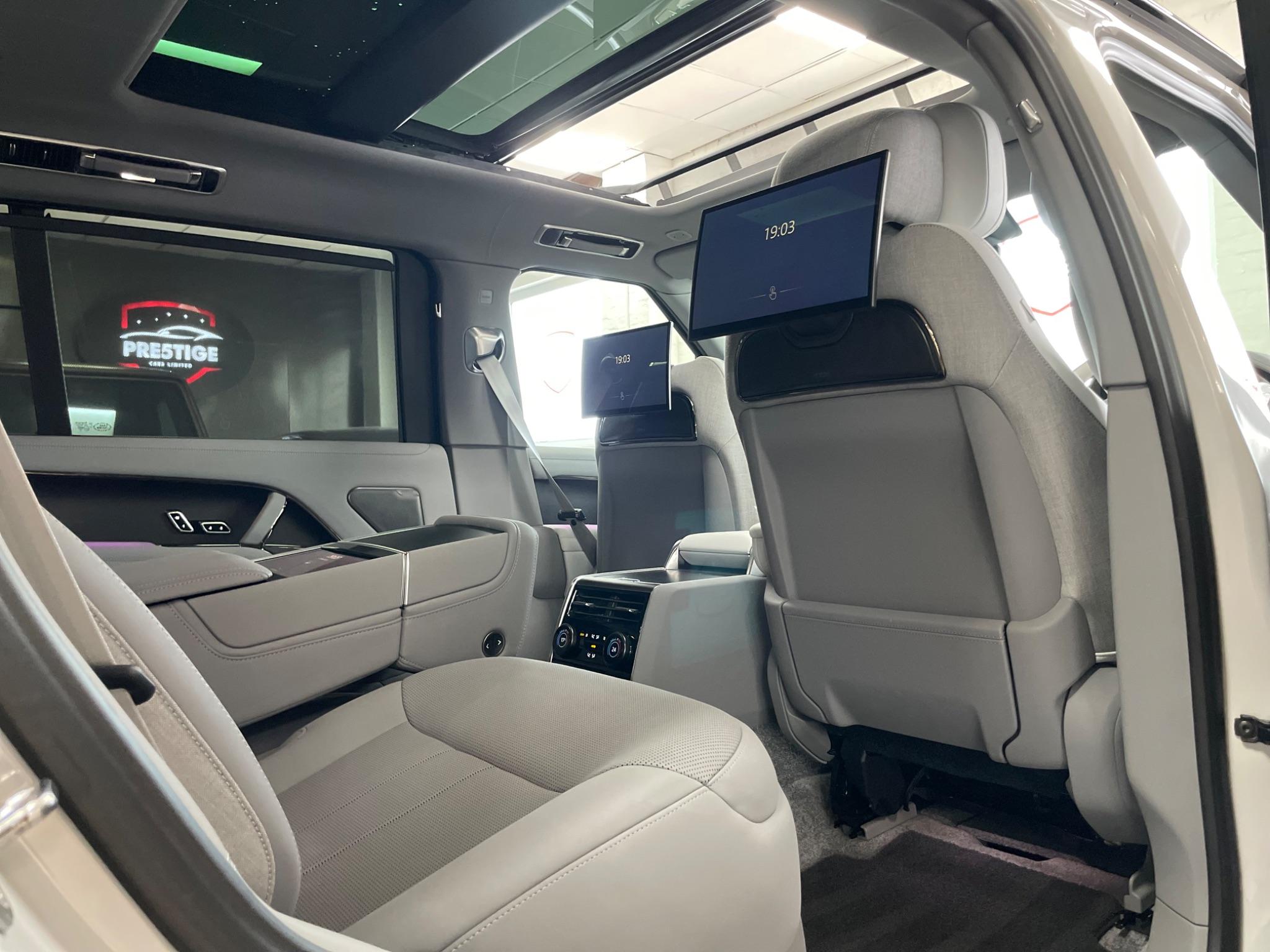 Land Rover Range Rover view 28