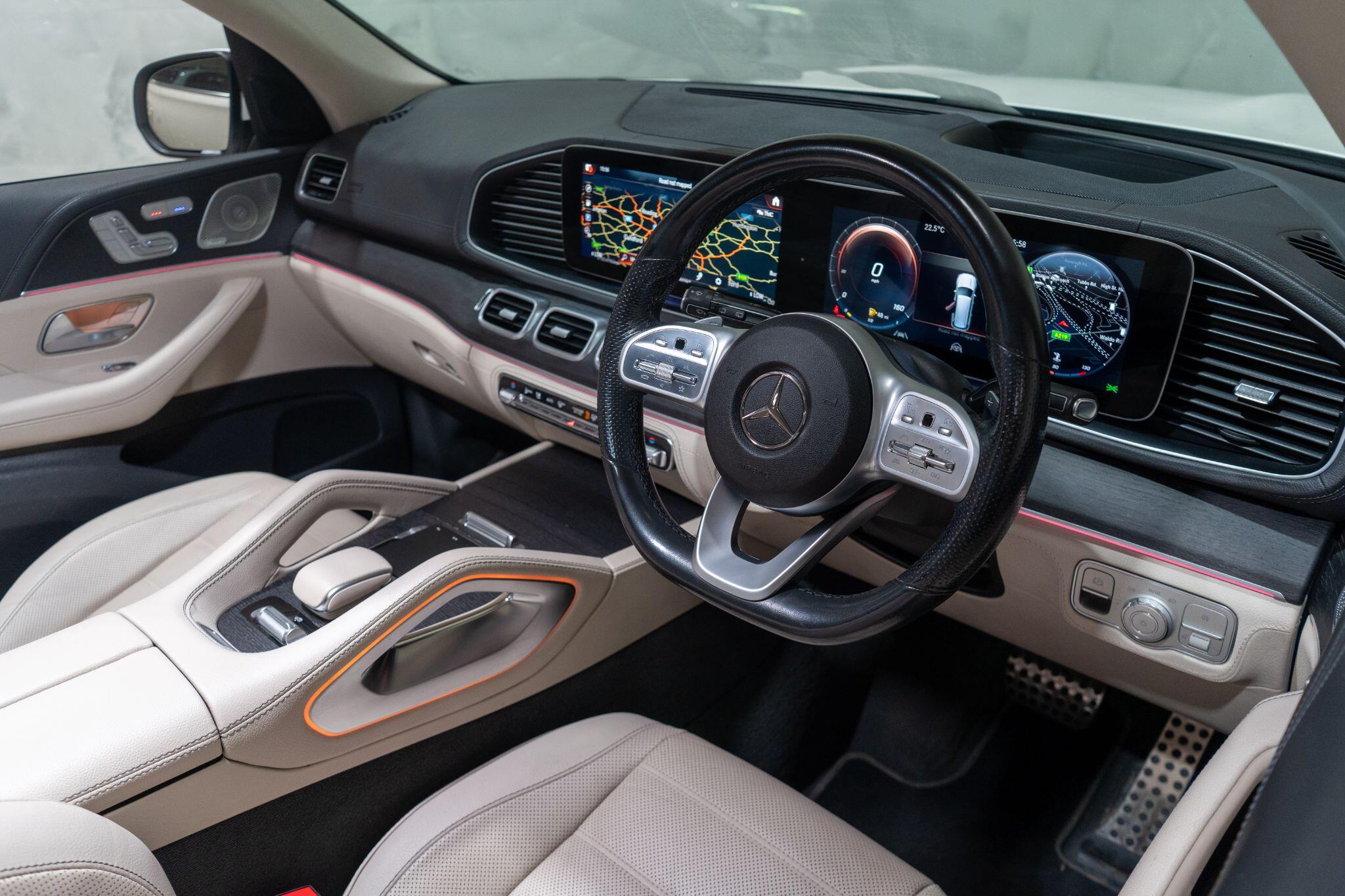 Mercedes-Benz GLS view 17