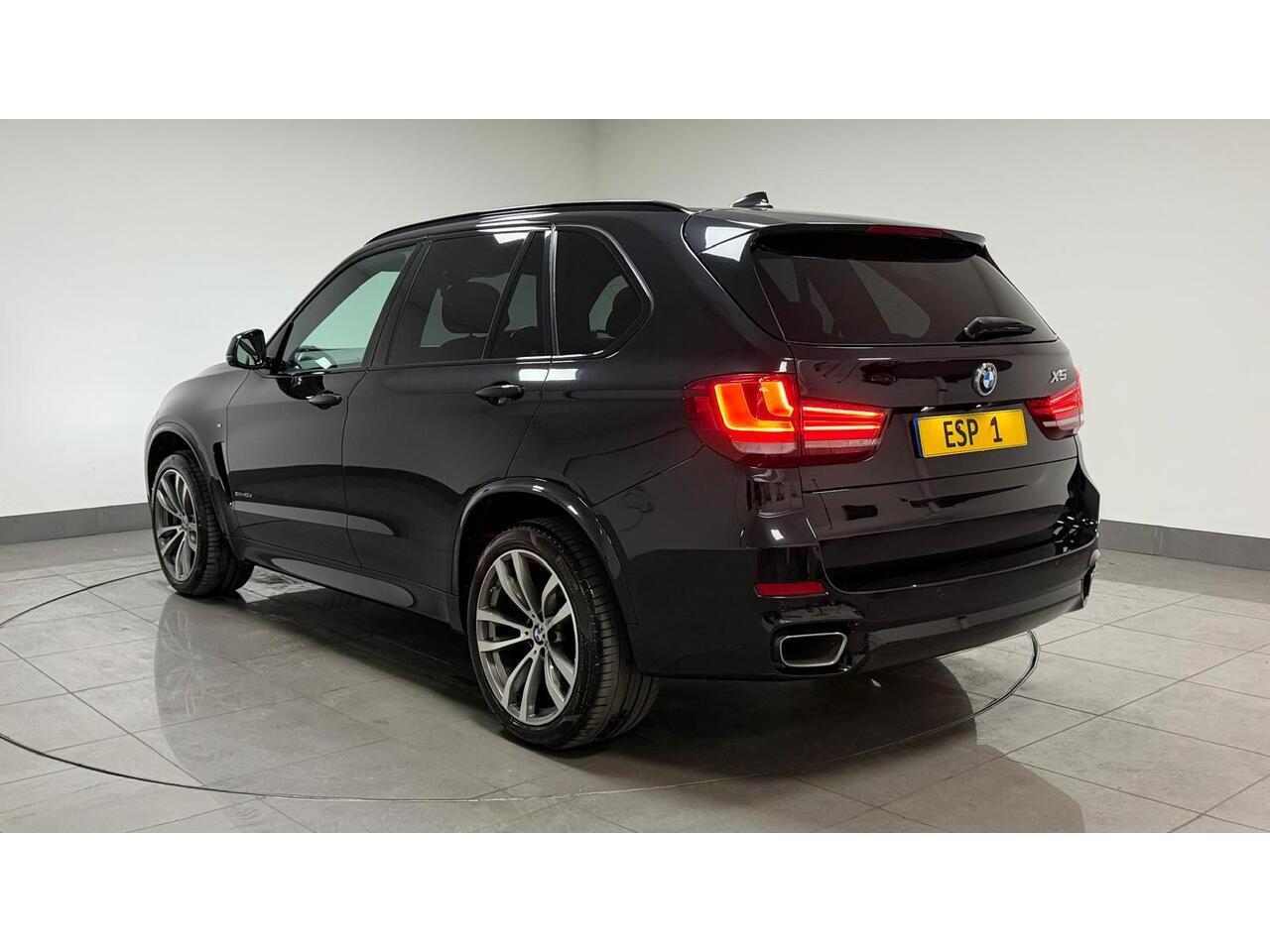 BMW X5 view 6