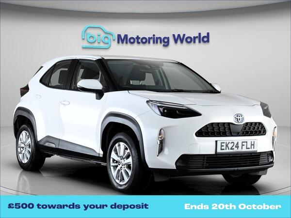 White 2024 Toyota Yaris Cross Estate Front-wheel drive Automatic