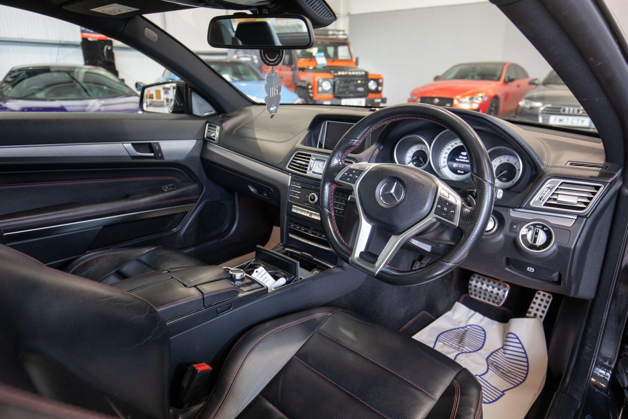 Mercedes-Benz E-Class view 3