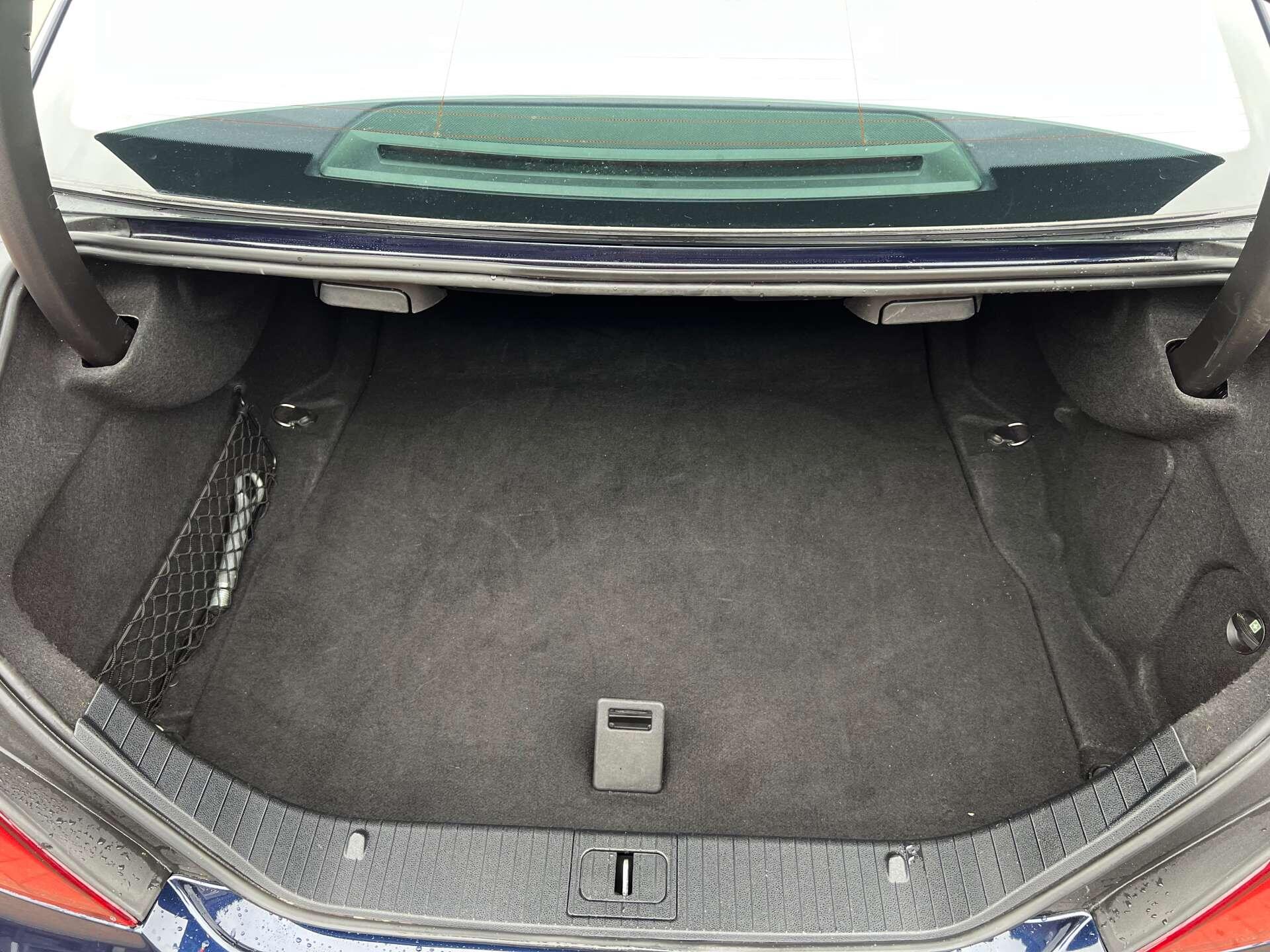 Mercedes-Benz CLS view 58