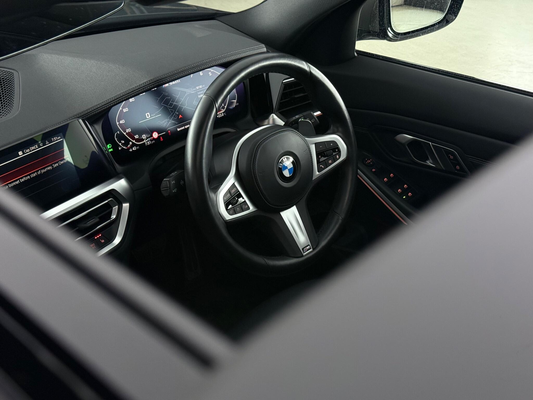 BMW 3 Series view 17