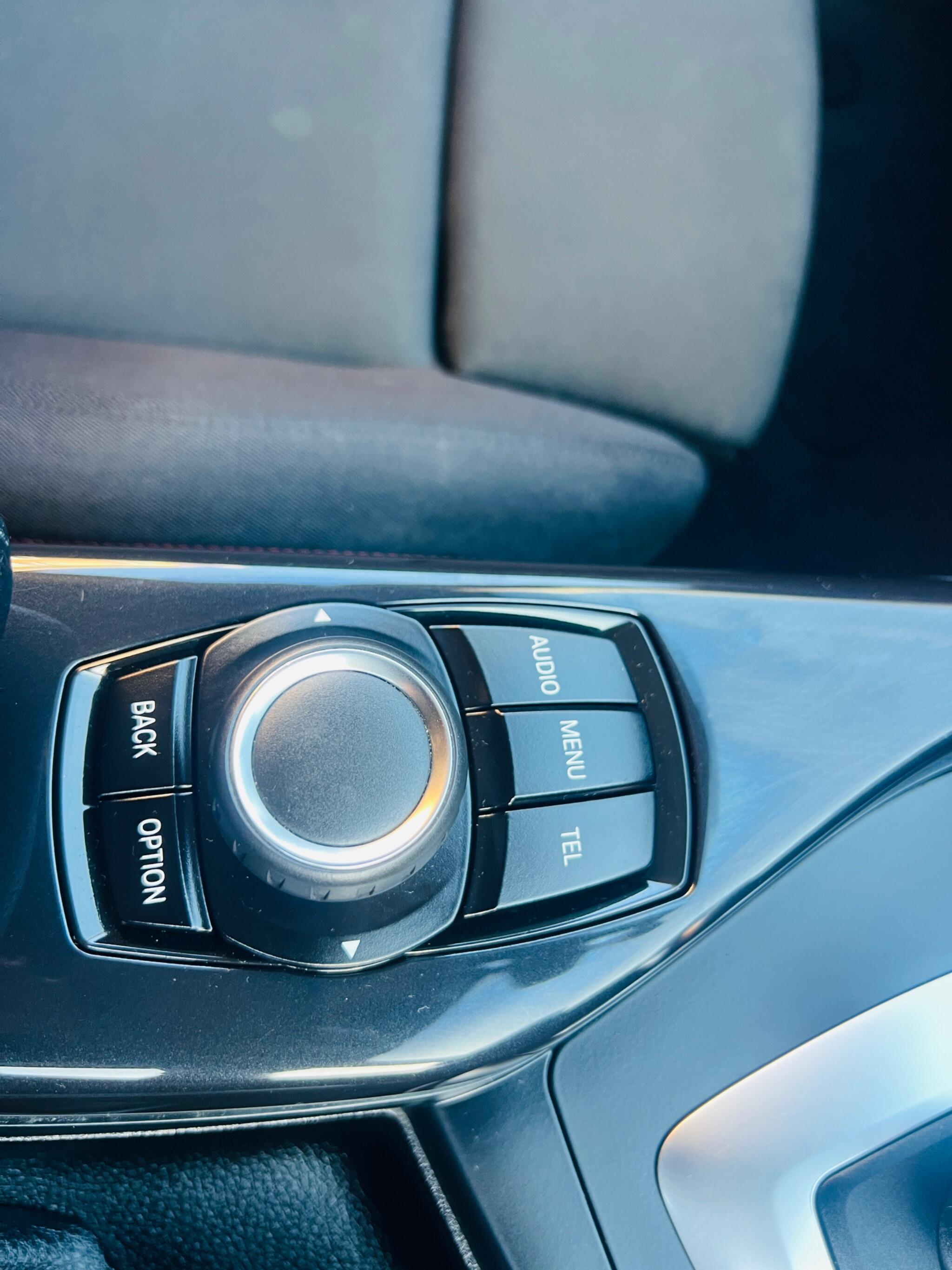 BMW 1 Series view 40