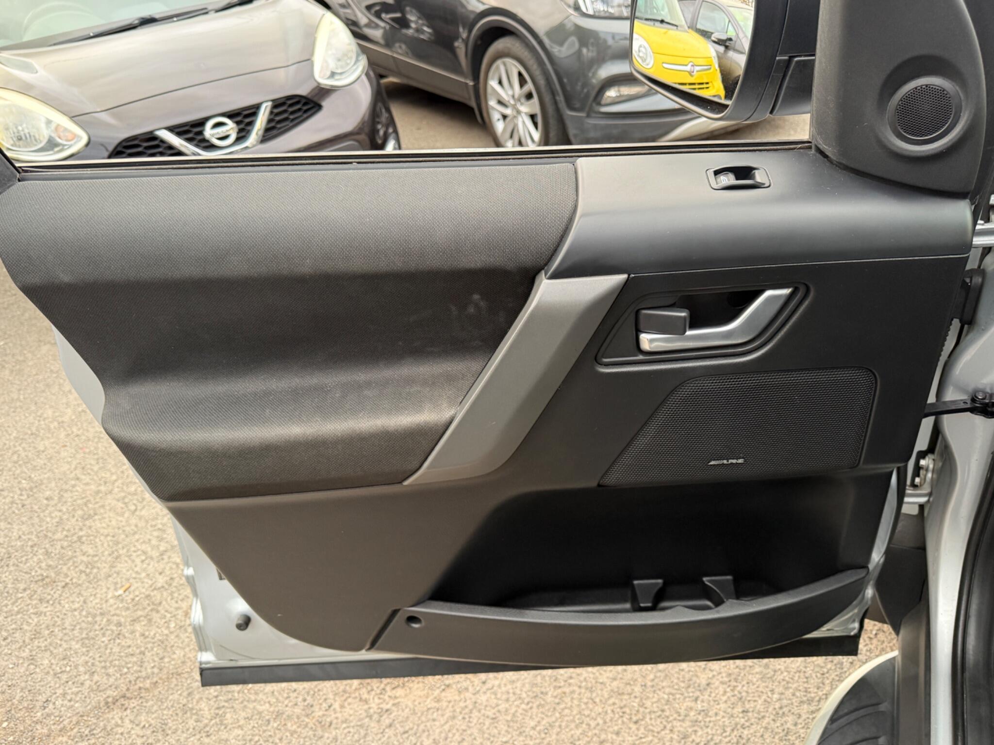 Land Rover Freelander 2 - Image 25