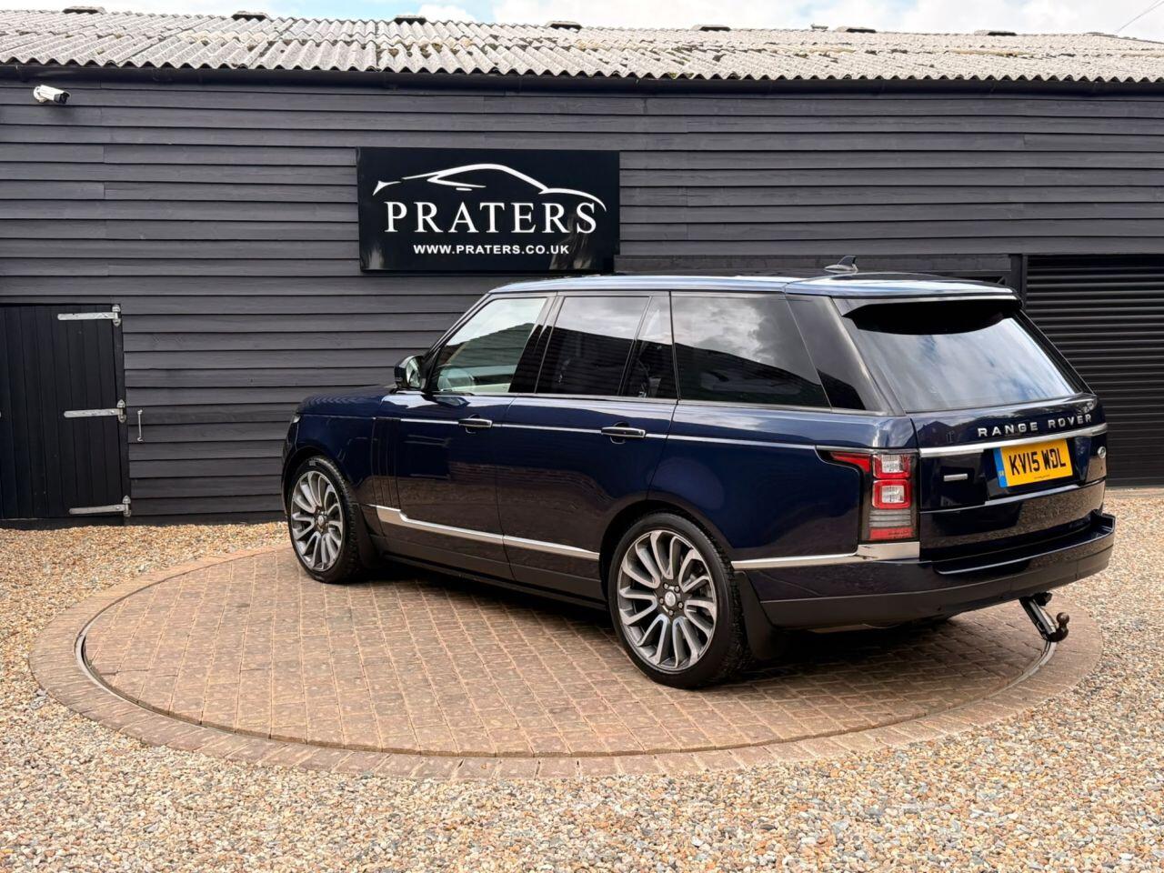 Land Rover Range Rover view 3