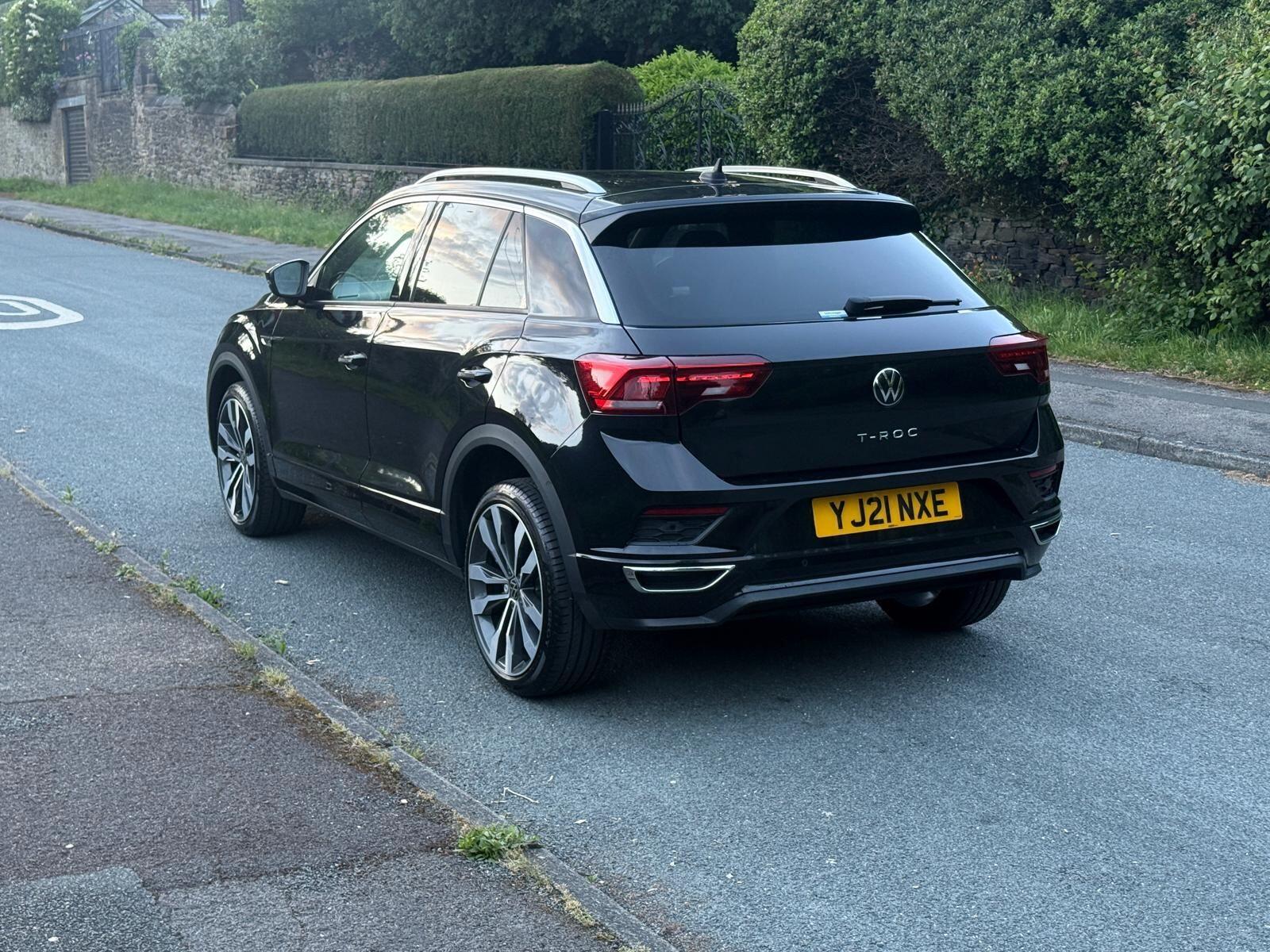Volkswagen T-Roc view 4