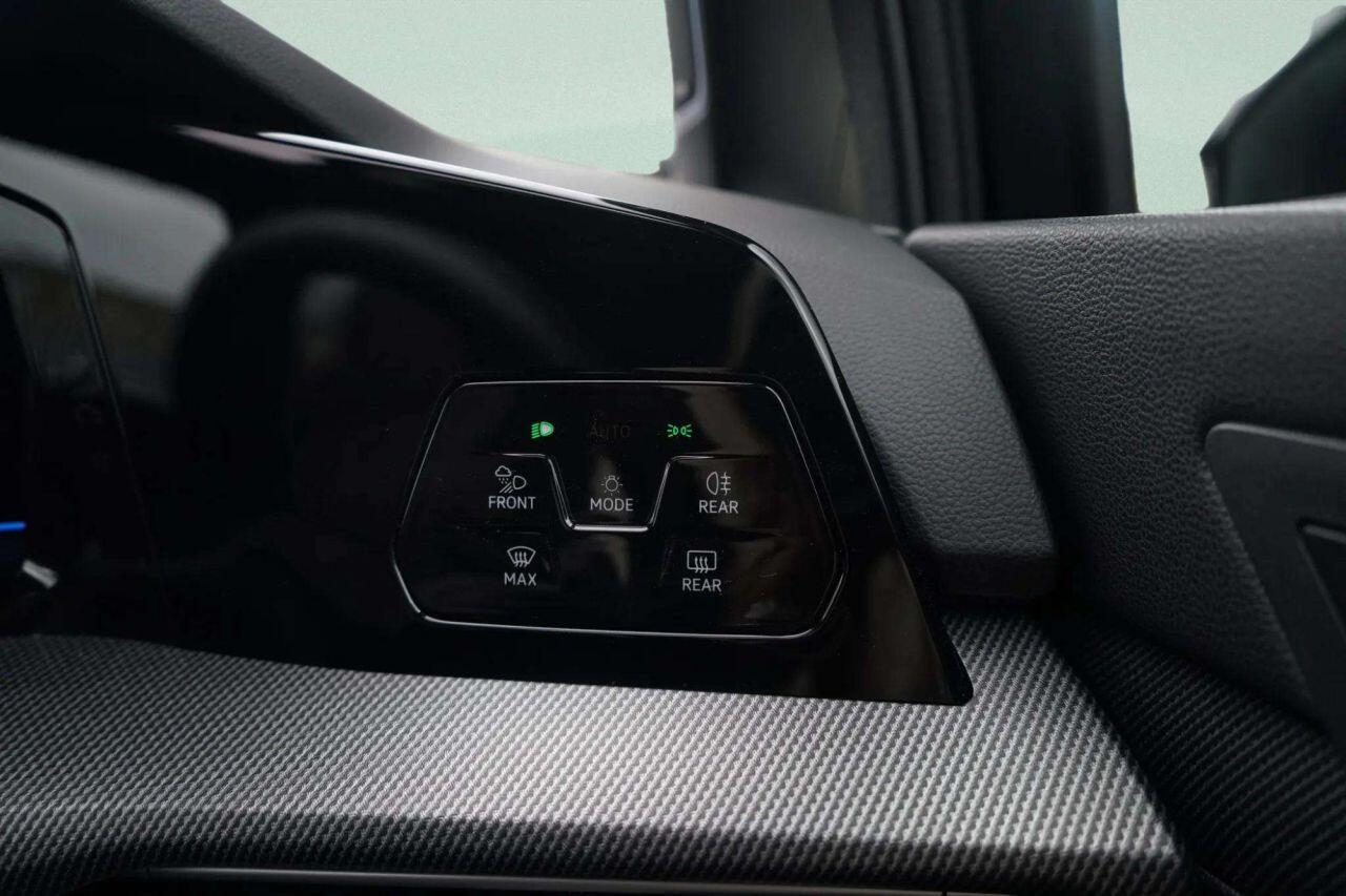 Volkswagen Golf view 45