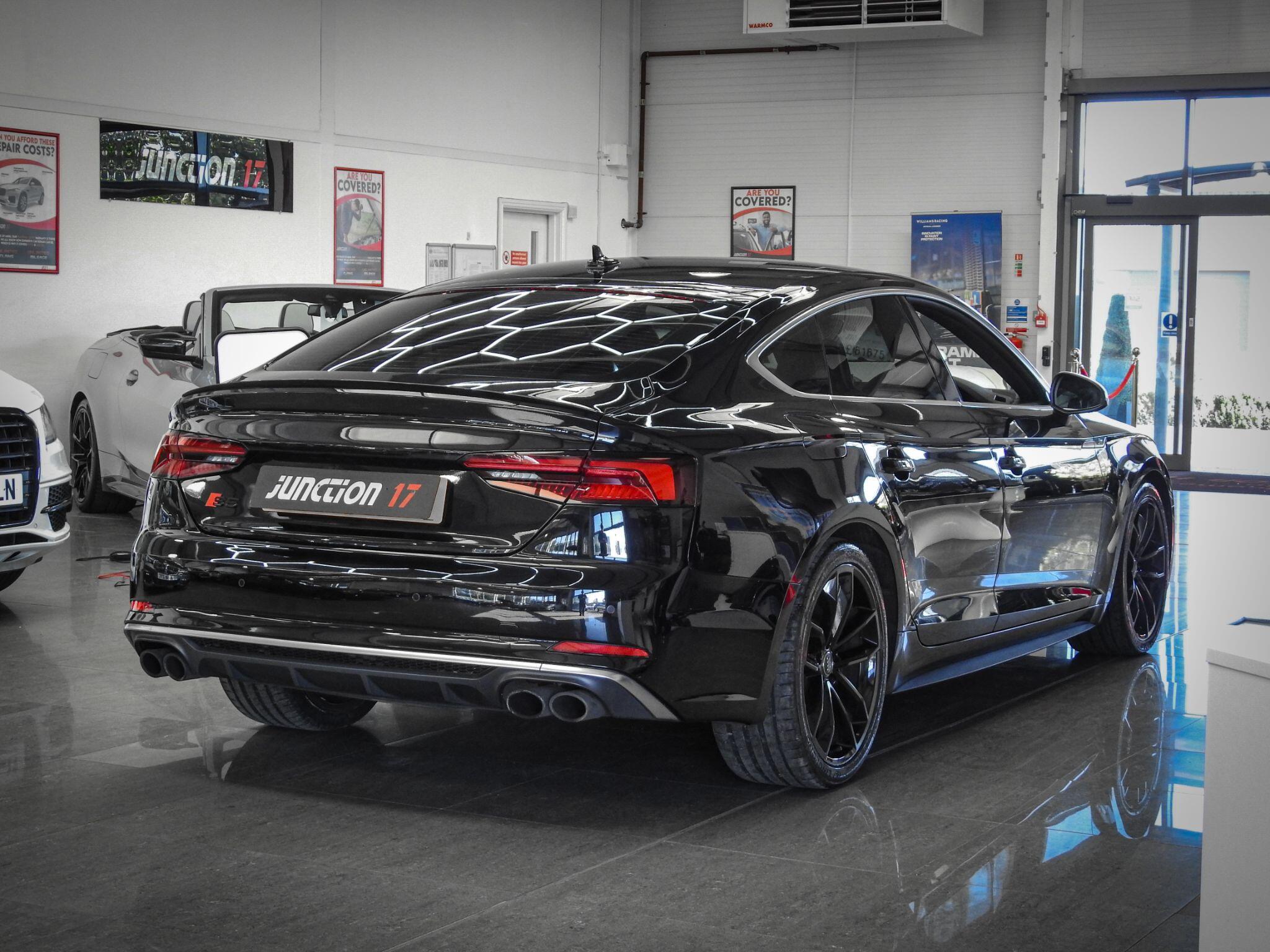Audi S5 view 15