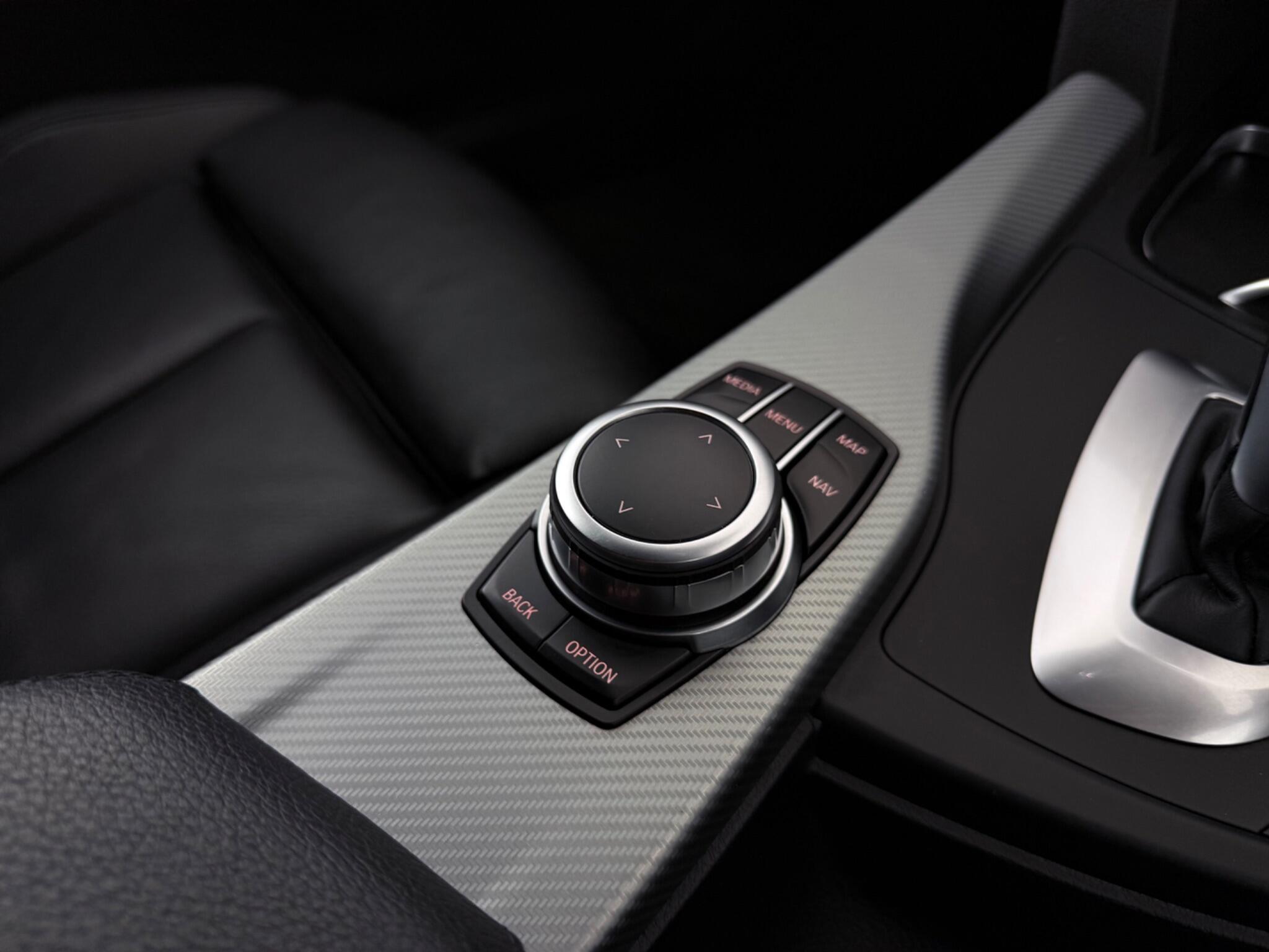 BMW 3 Series view 29