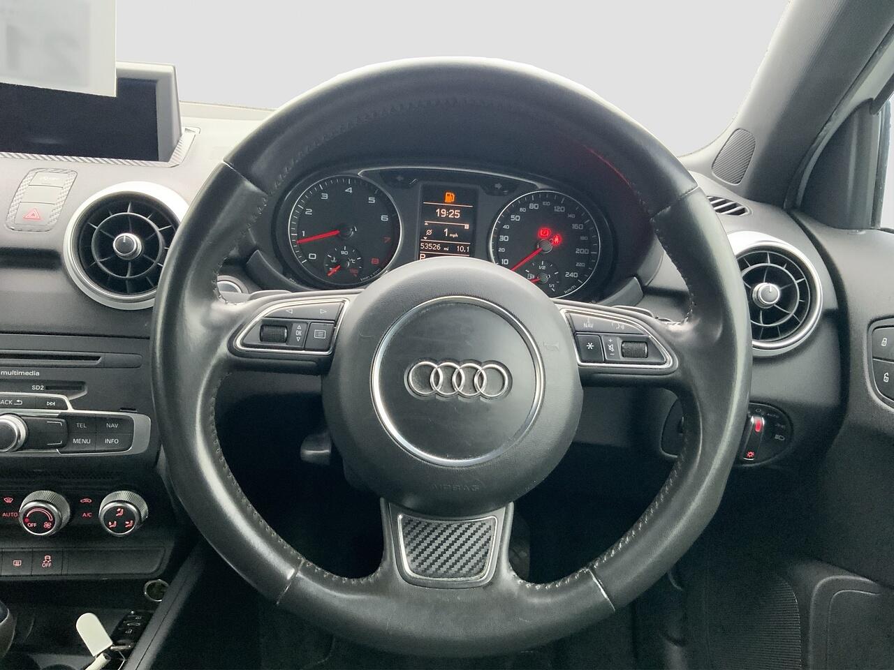 Audi A1 view 9